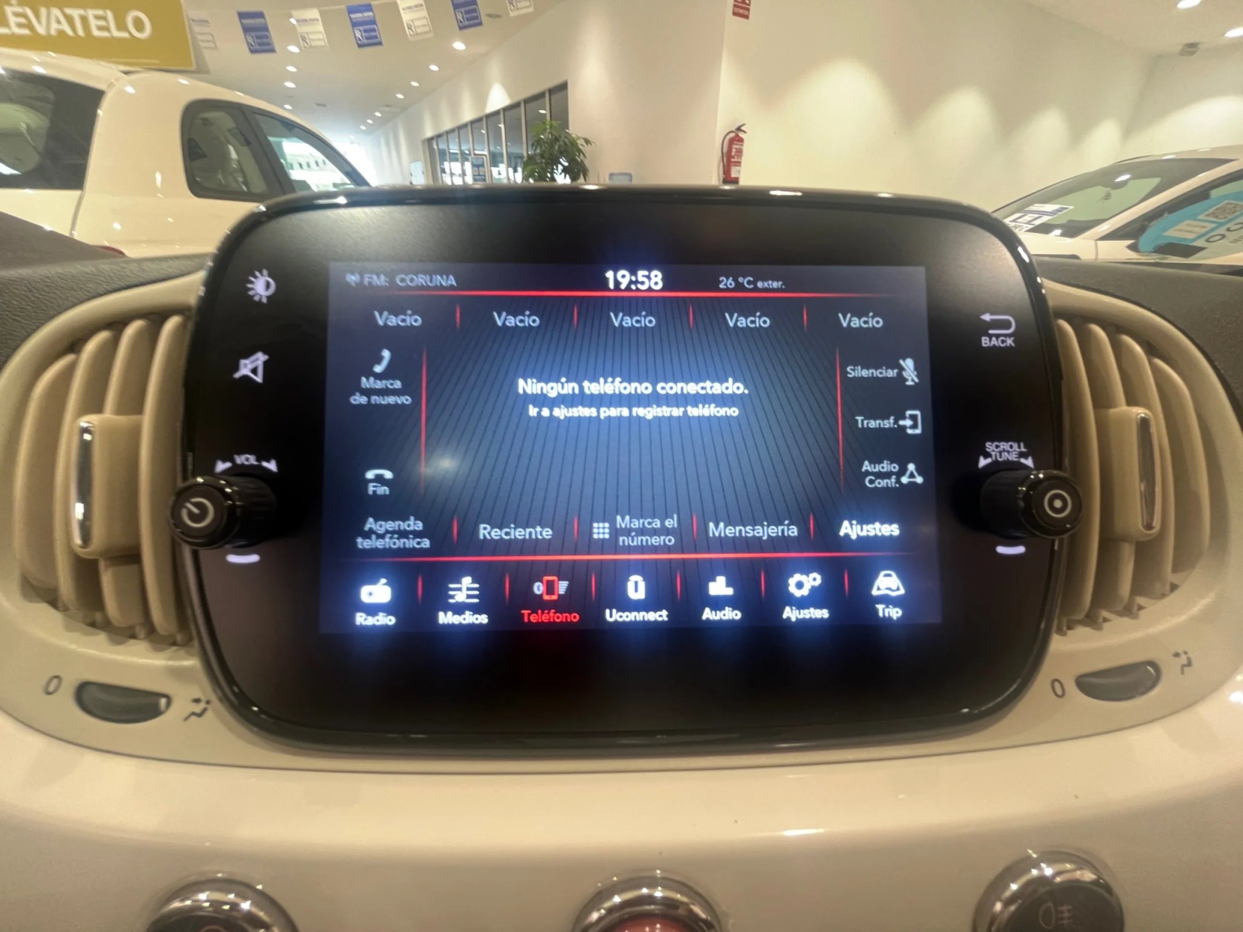 FIAT 500 DOLCEVITA 1.0 HYBRID 51KW (70 CV) - Foto 12