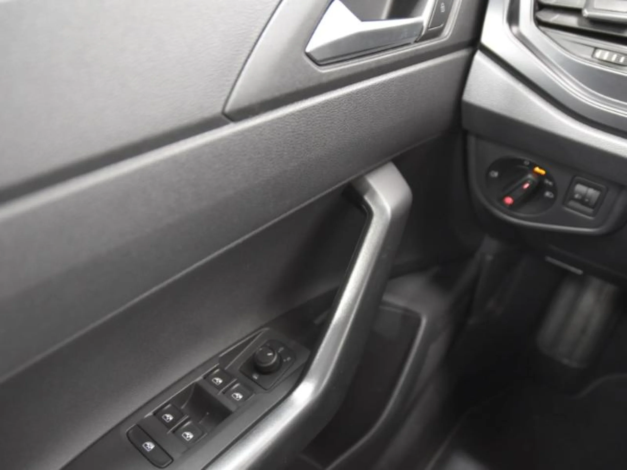 VOLKSWAGEN POLO EDITION 1.0 48KW (65CV) - Foto 16