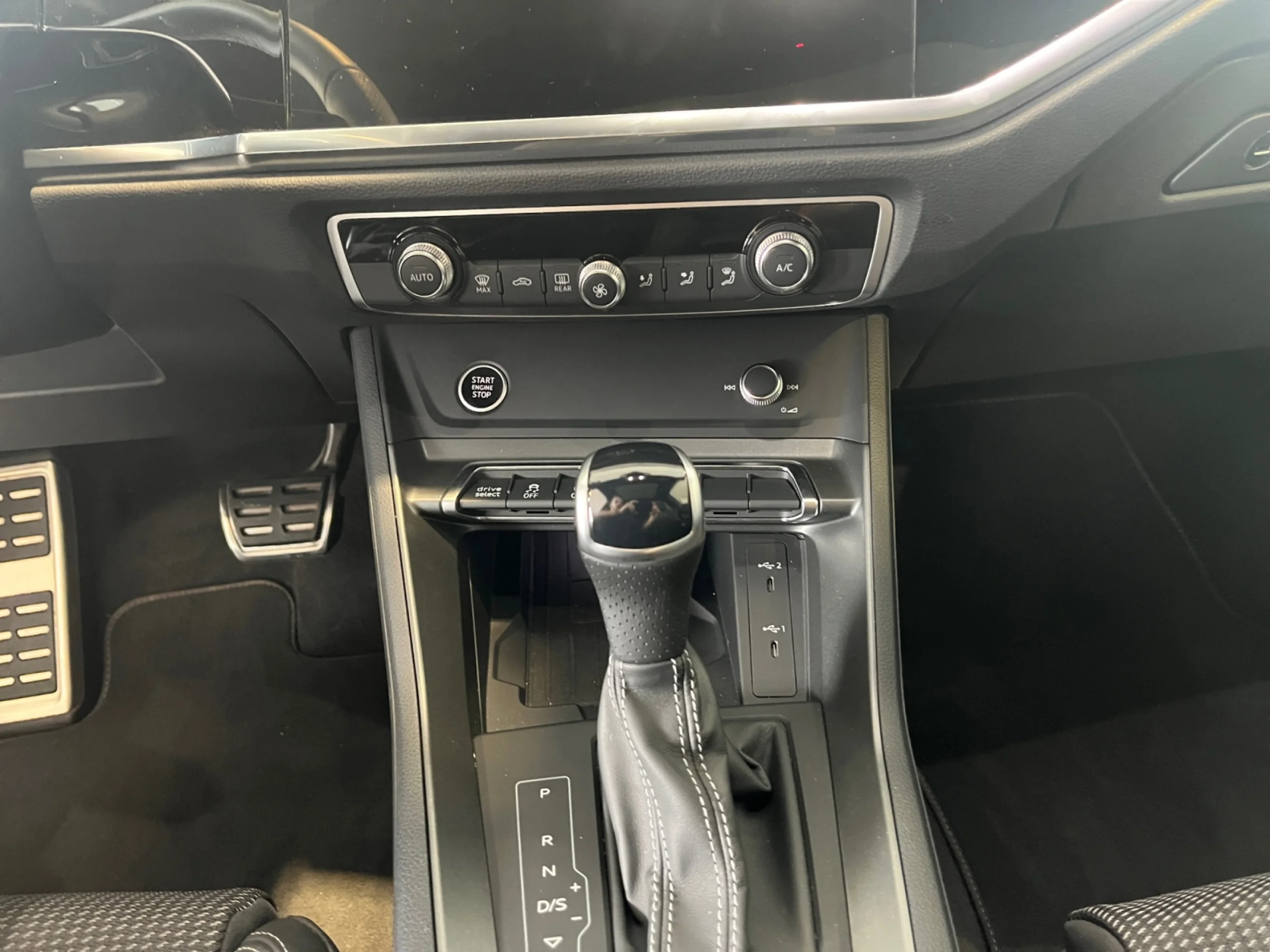AUDI Q3 SPORTBACK BLACK LINE 35 TDI 110KW (150CV) S TRONIC - Foto 14