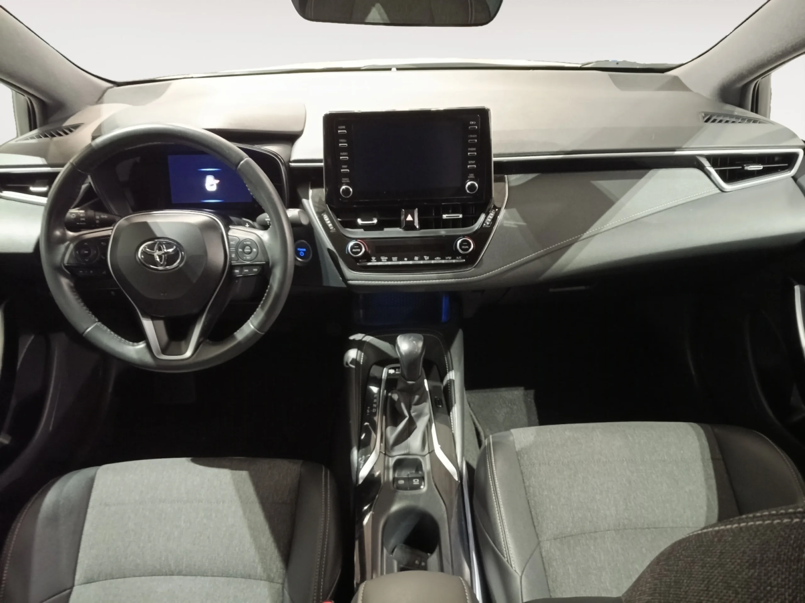 TOYOTA COROLLA 2.0 180H STYLE E CVT TOURING SPORT - Foto 4