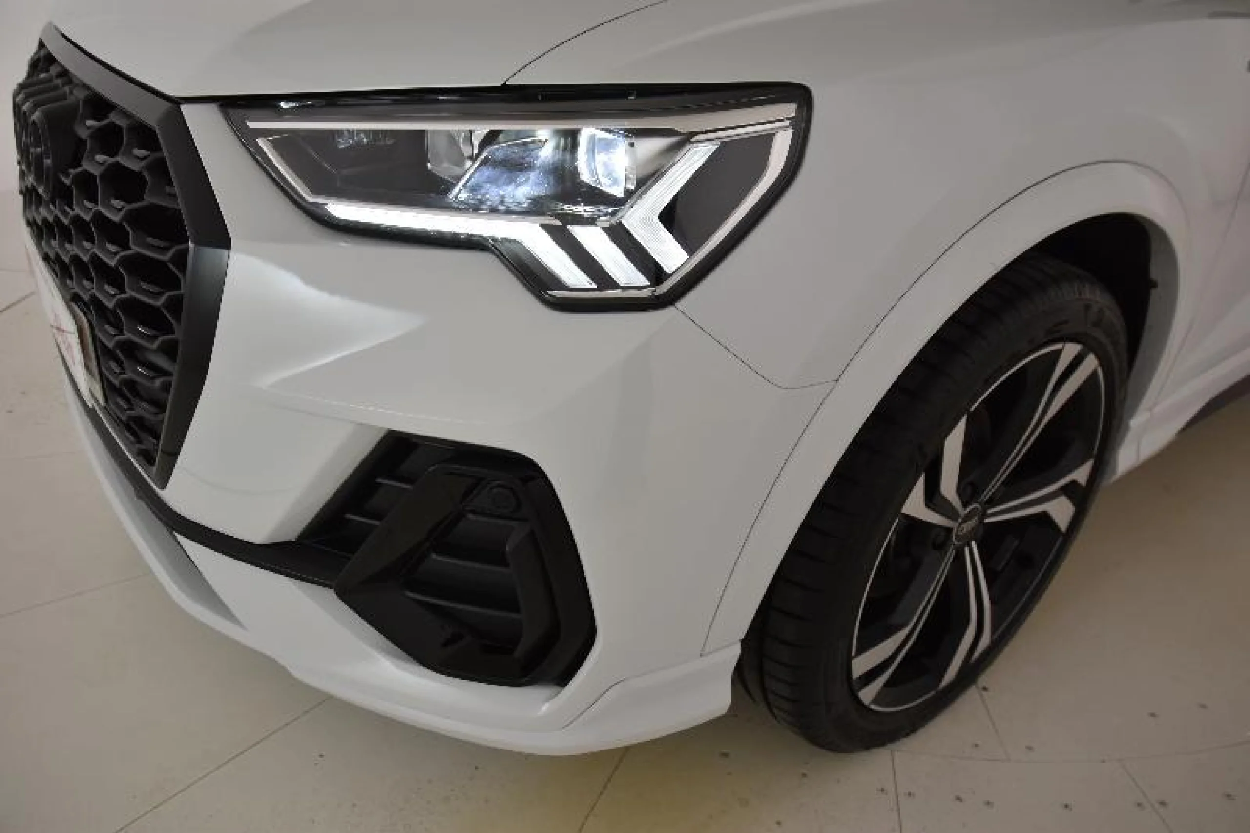 AUDI Q3 SPORTBACK BLACK LINE 35 TDI 110KW (150CV) S TRONIC - Foto 23