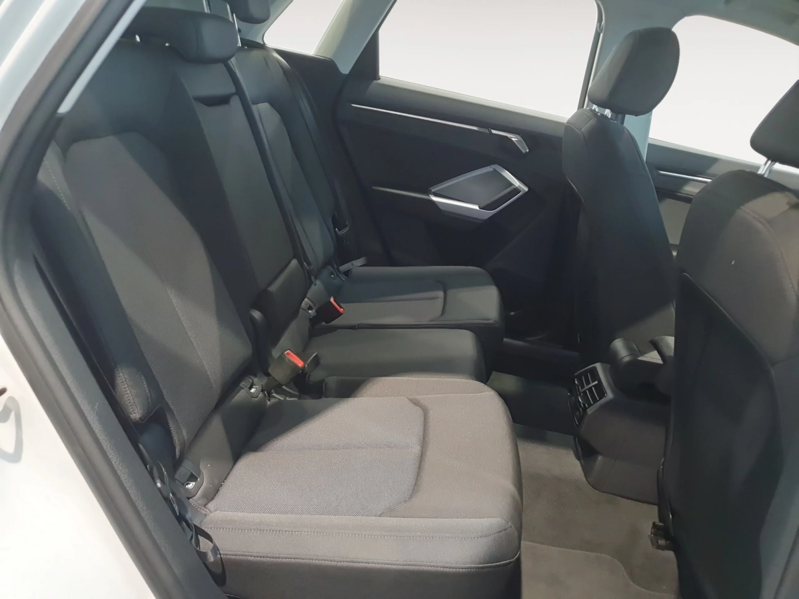 AUDI Q3 ADVANCED 35 TDI 110KW (150CV) S TRONIC - Foto 8