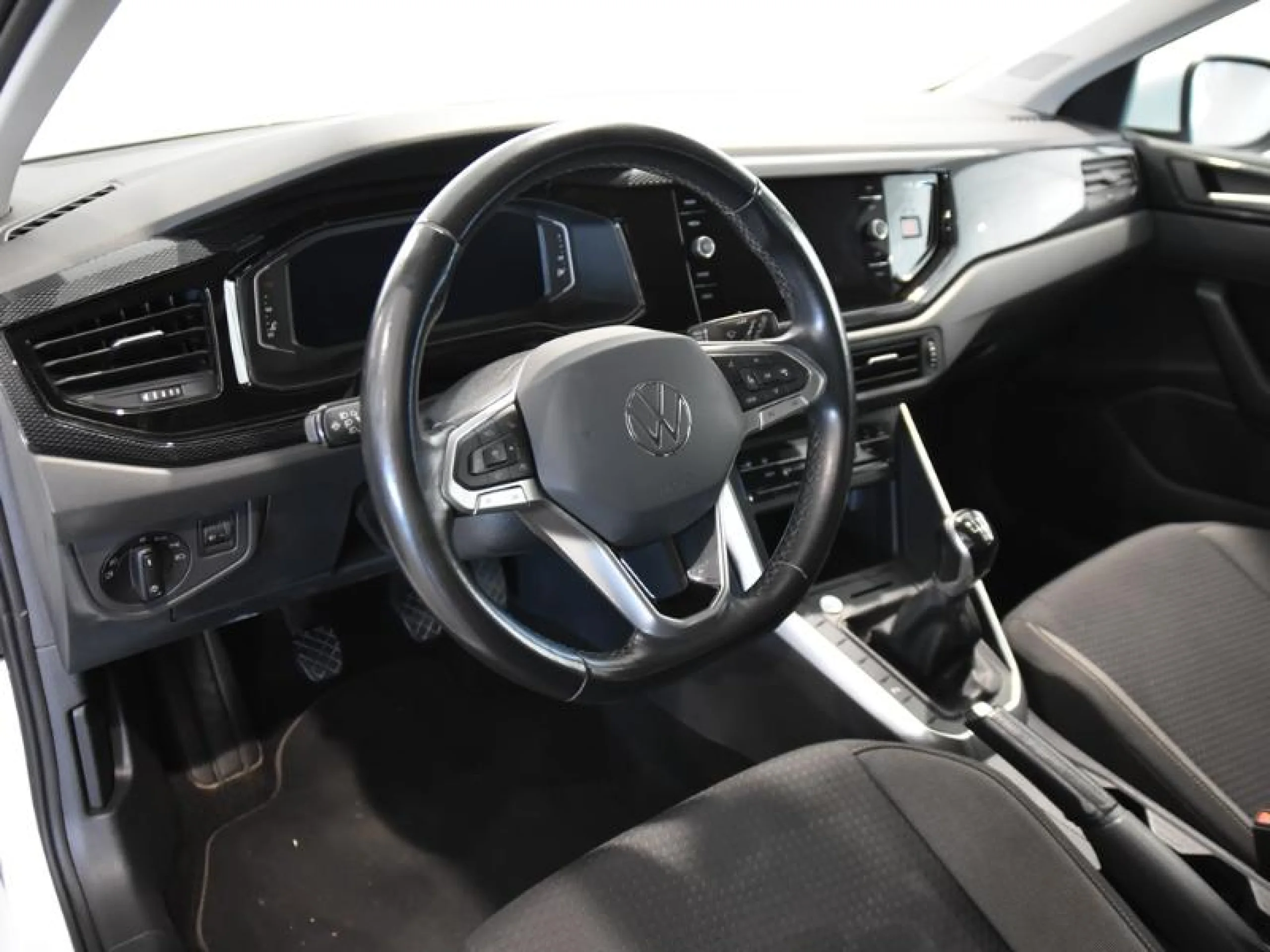 VOLKSWAGEN TAIGO LIFE 1.0 TSI 70KW (95CV) - Foto 9
