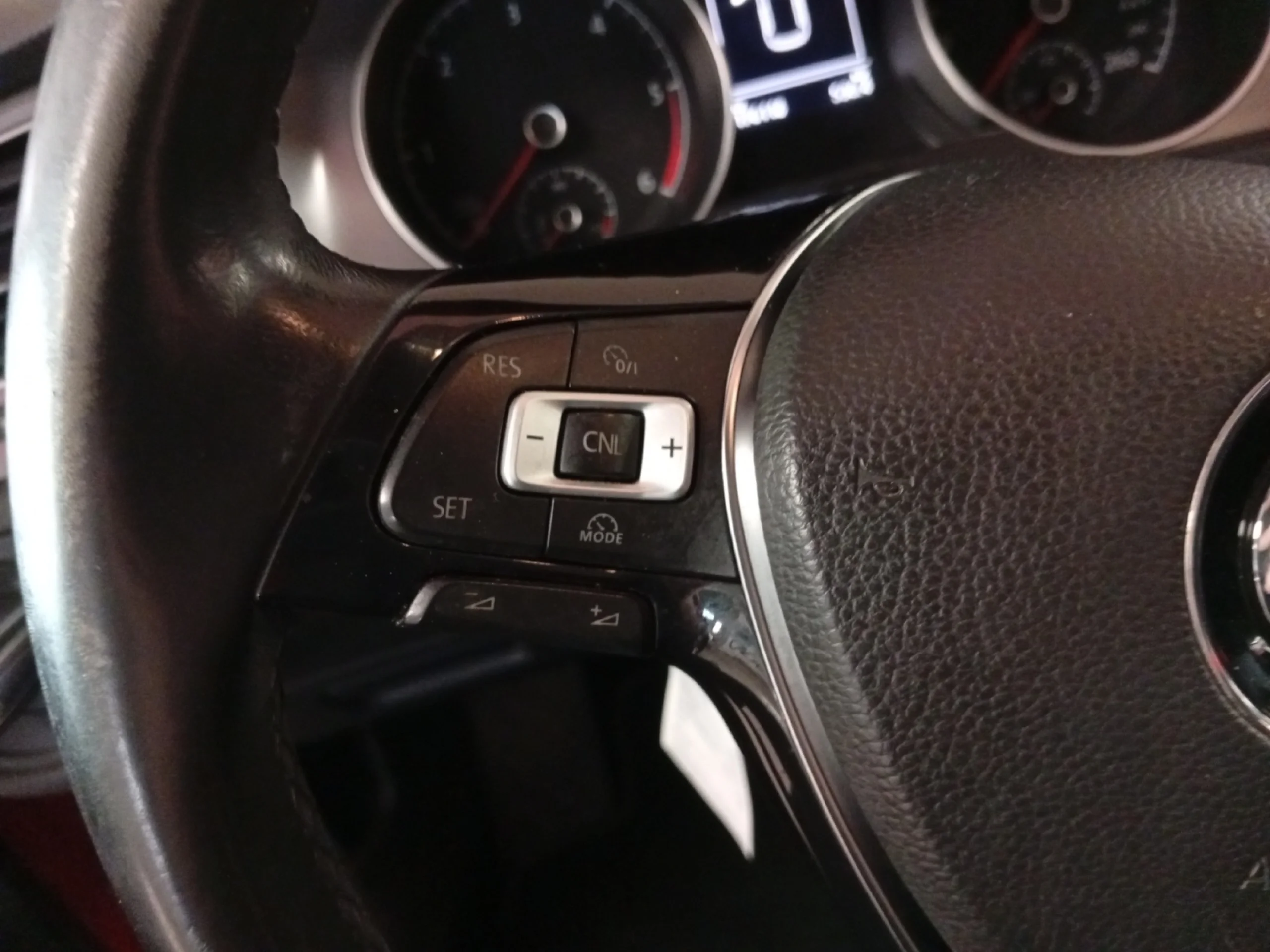 VOLKSWAGEN GOLF ADVANCE 1.6 TDI 110CV BMT DSG - Foto 10