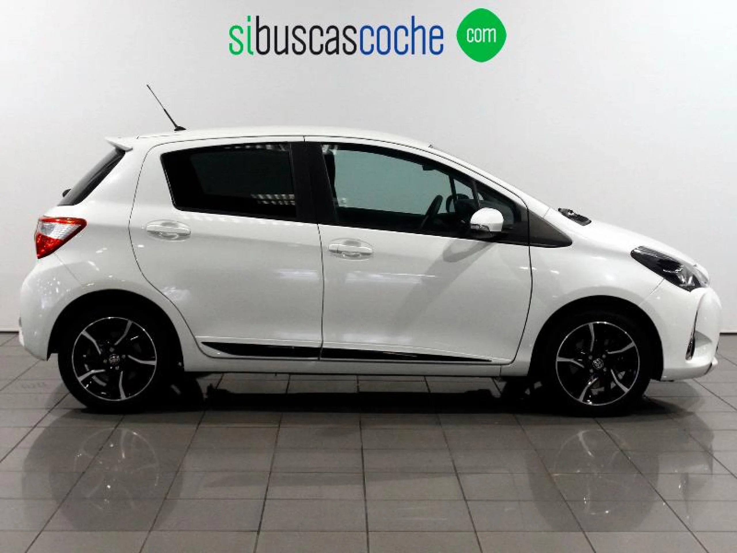 TOYOTA Yaris 1.5 110 FEEL - Foto 2