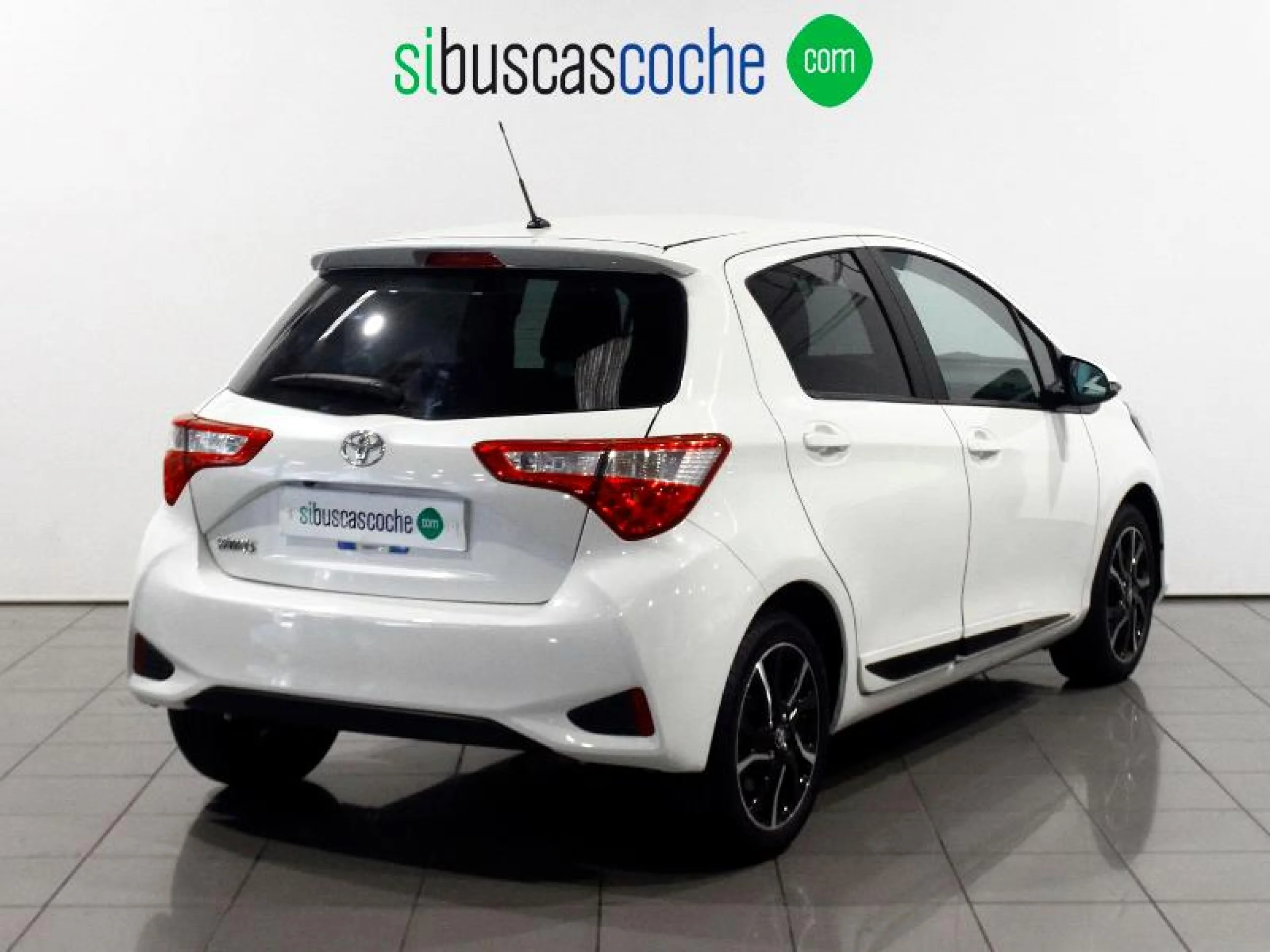 TOYOTA Yaris 1.5 110 FEEL - Foto 3