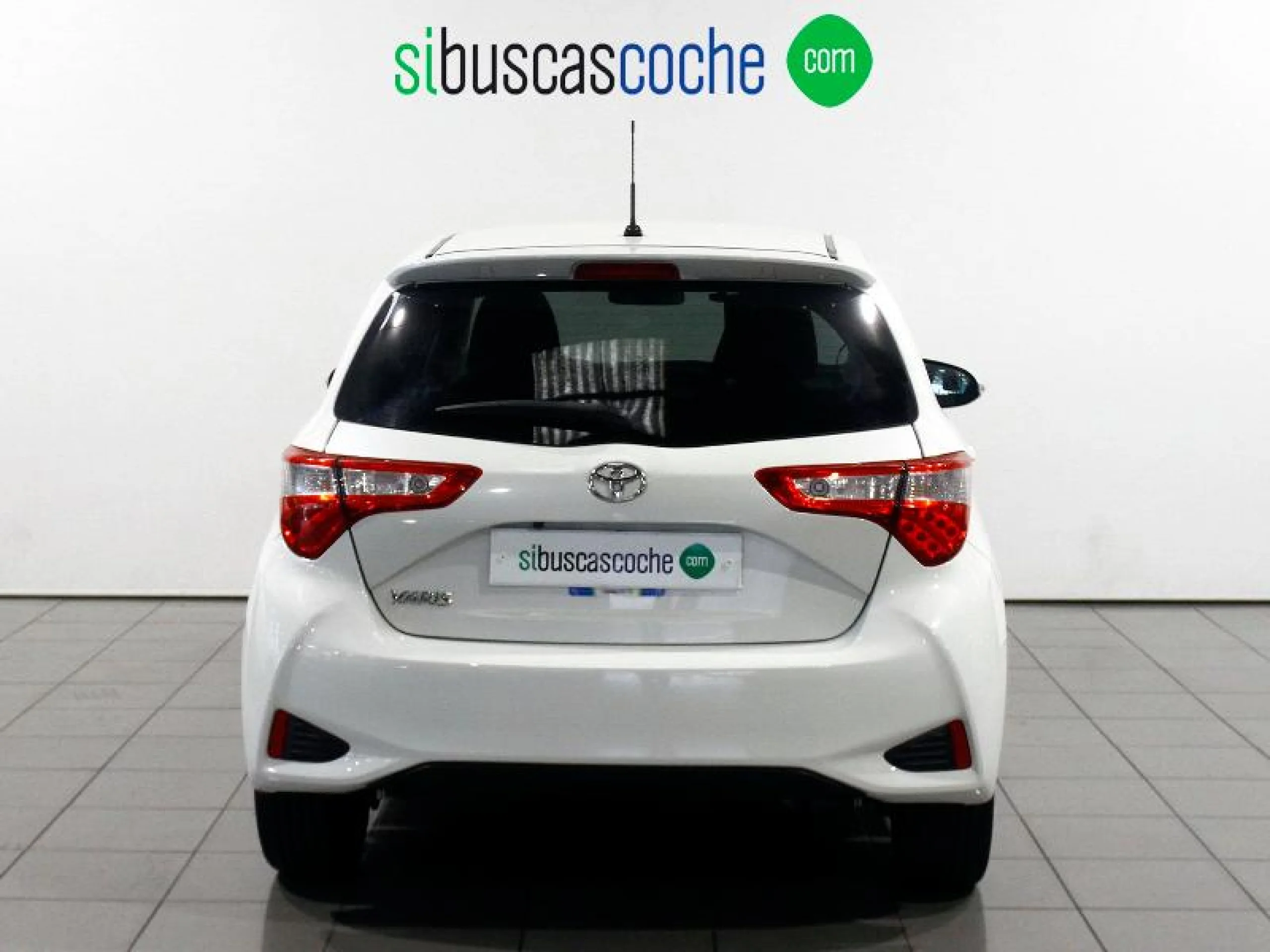 TOYOTA Yaris 1.5 110 FEEL - Foto 17