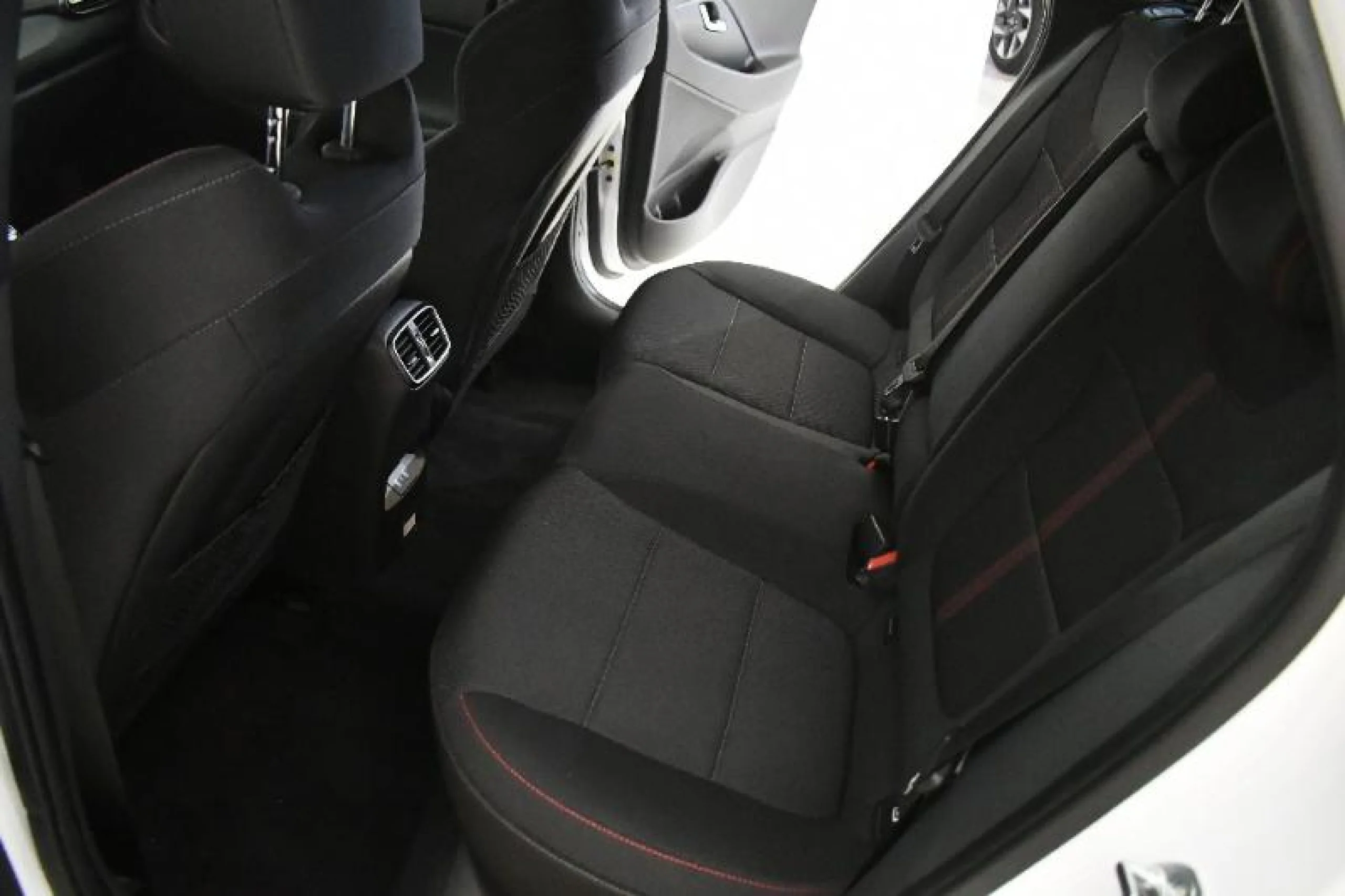 HYUNDAI I30 1.0 TGDI N LINE SE - Foto 8