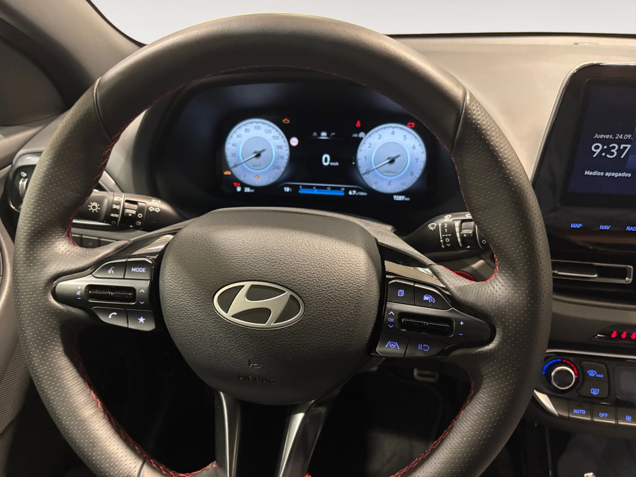 HYUNDAI I30 1.0 TGDI N LINE SE - Foto 7