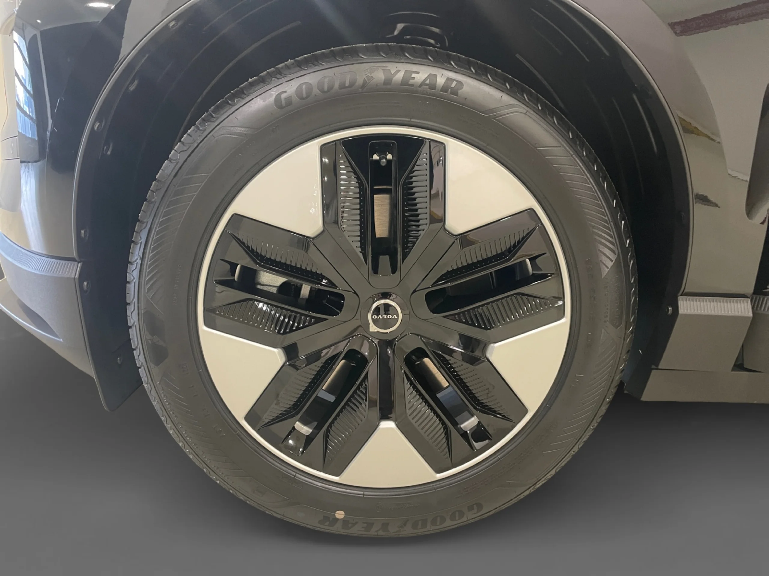 VOLVO EX30 SINGLE MOTOR EXTENDED RANGE CORE AUTO - Foto 9