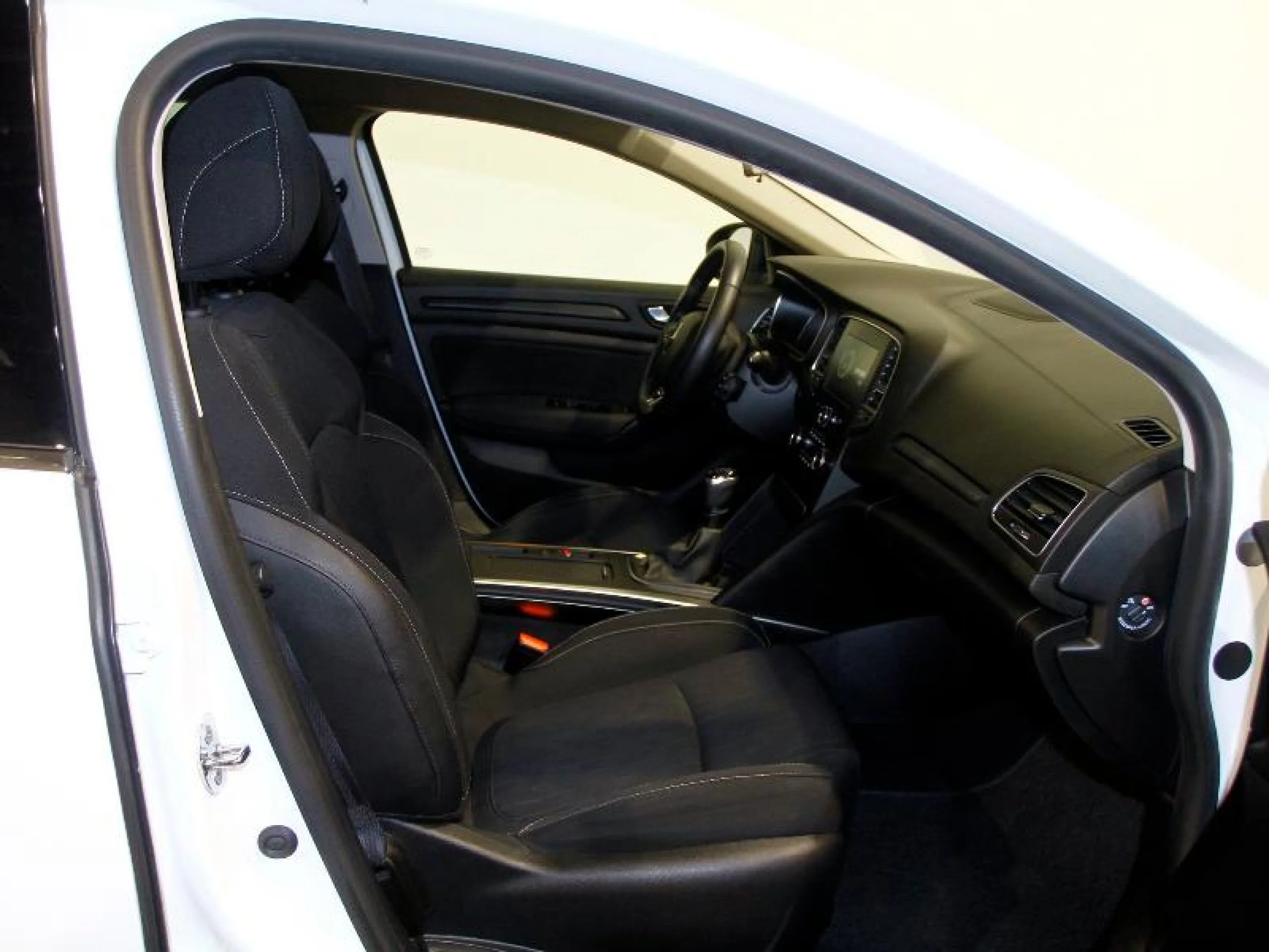 RENAULT MEGANE LIMITED BLUE DCI 85KW (115CV)   18 - Foto 4