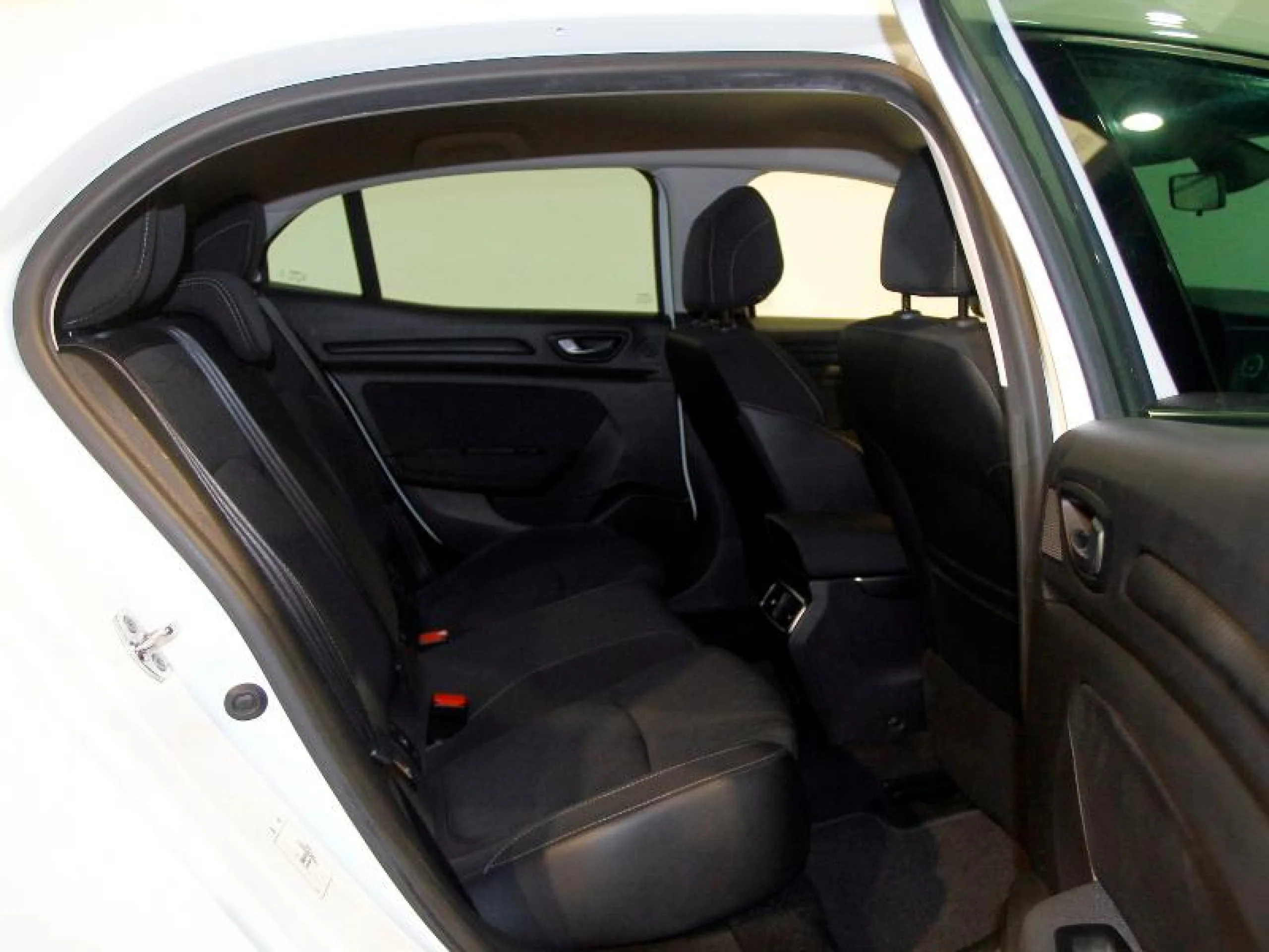 RENAULT MEGANE LIMITED BLUE DCI 85KW (115CV)   18 - Foto 6