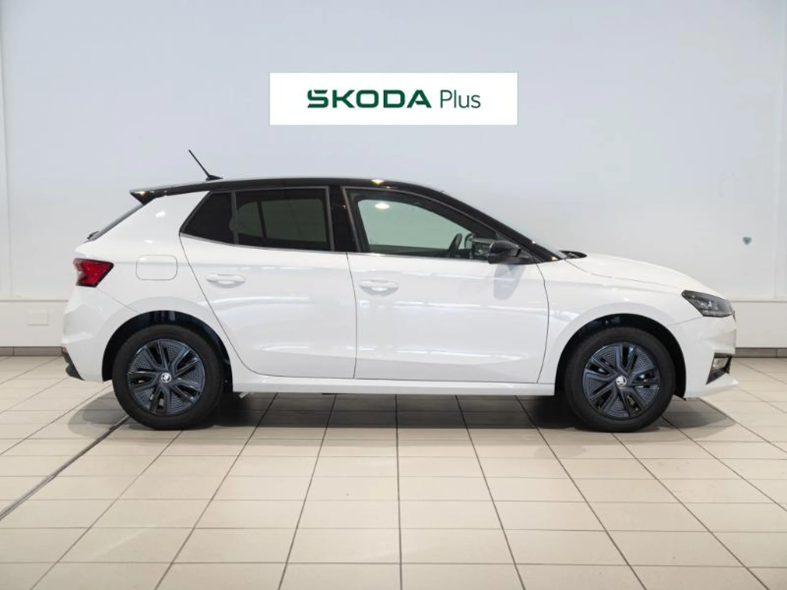 SKODA FABIA 1.0 TSI 70KW (95CV) DESIGN - Foto 3