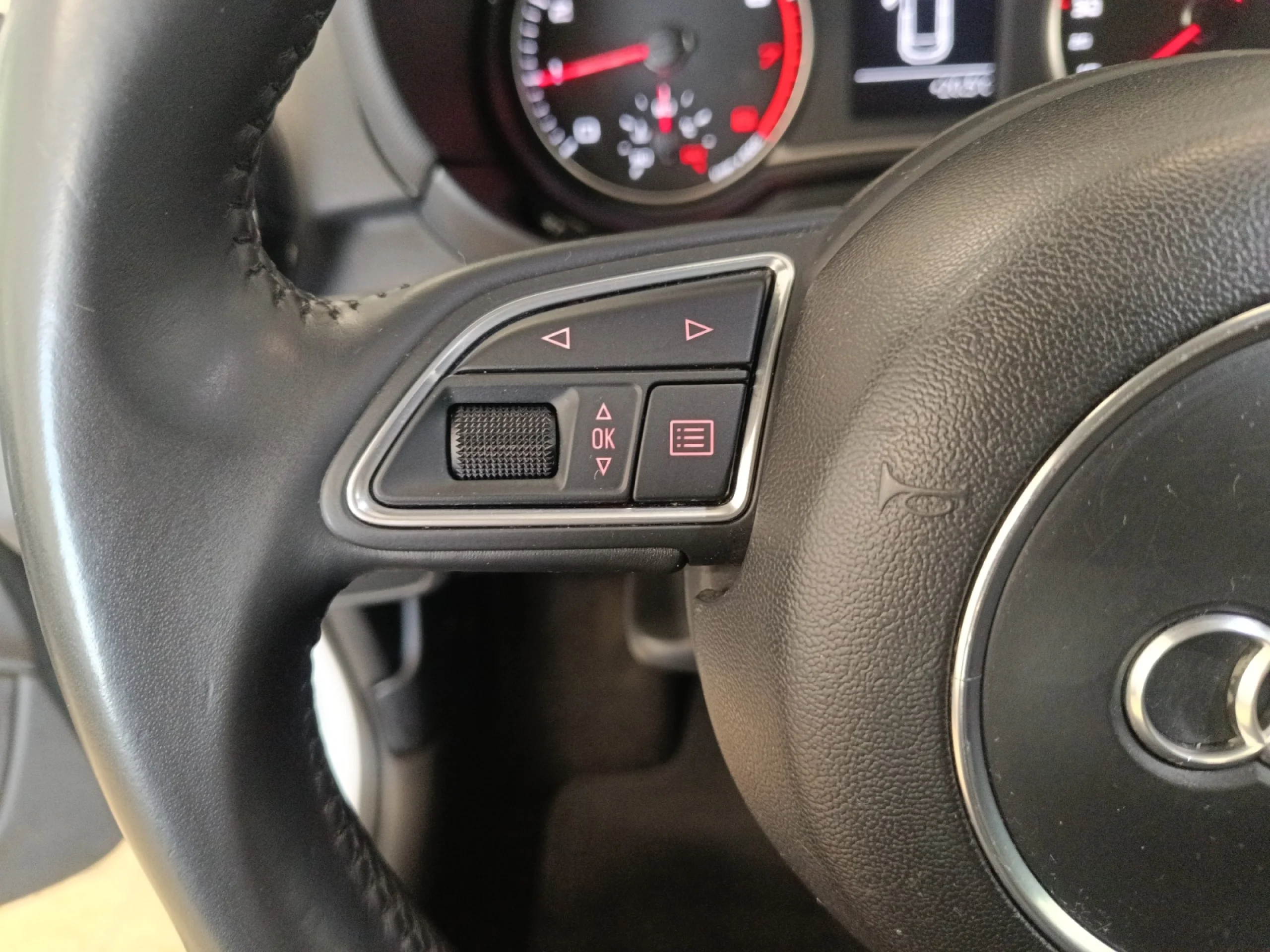 AUDI A1 SPORTBACK 1.0 TFSI ADRENALIN - Foto 11