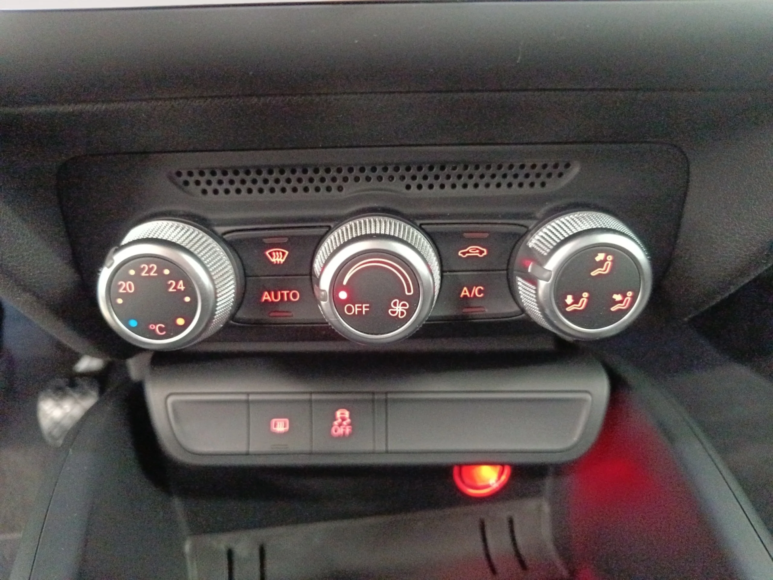 AUDI A1 SPORTBACK 1.0 TFSI ADRENALIN - Foto 17