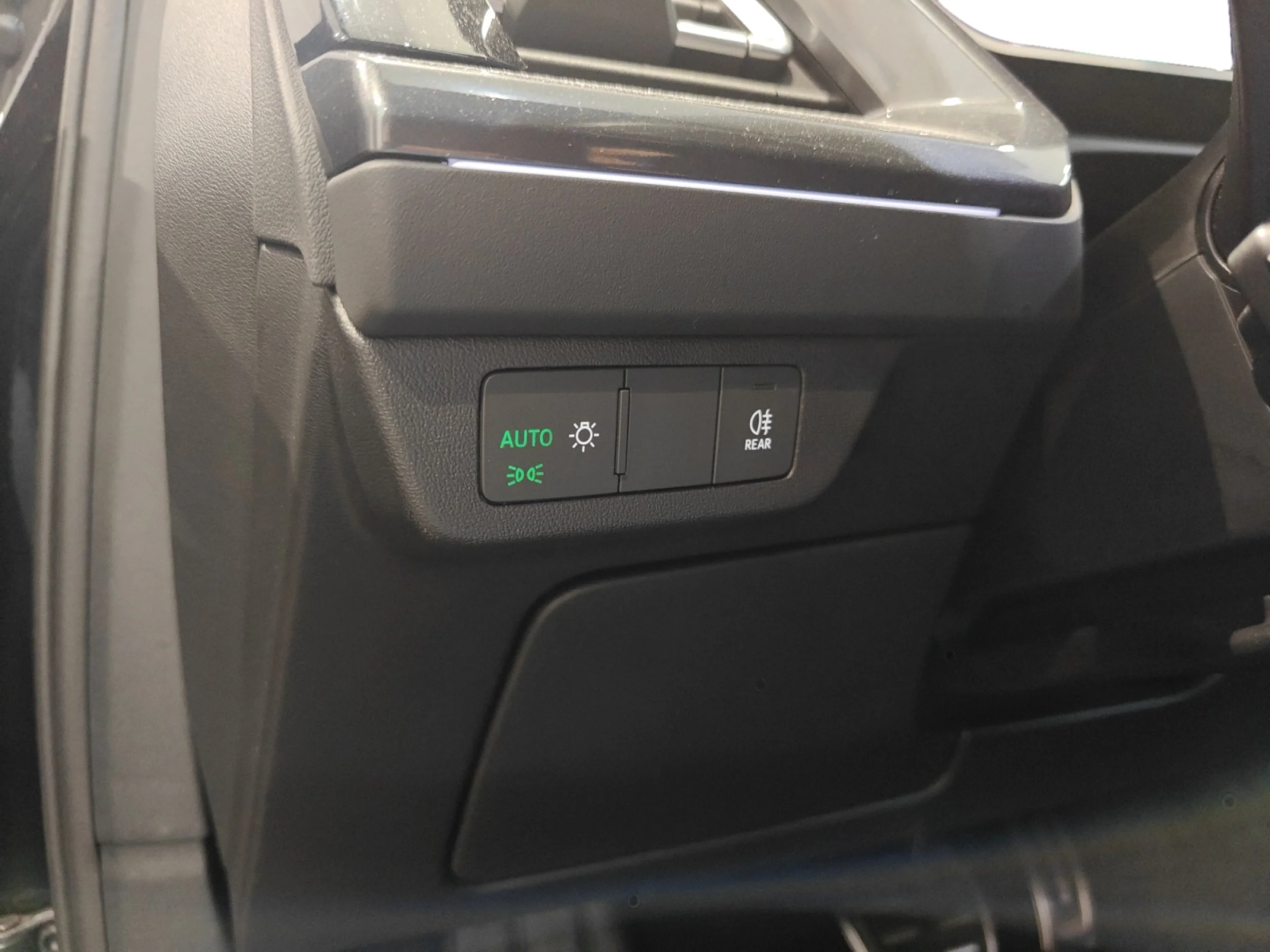 AUDI Q4 SPORTBACK GENUINE EDITION 45 E TRON 210KW 82KWH - Foto 26