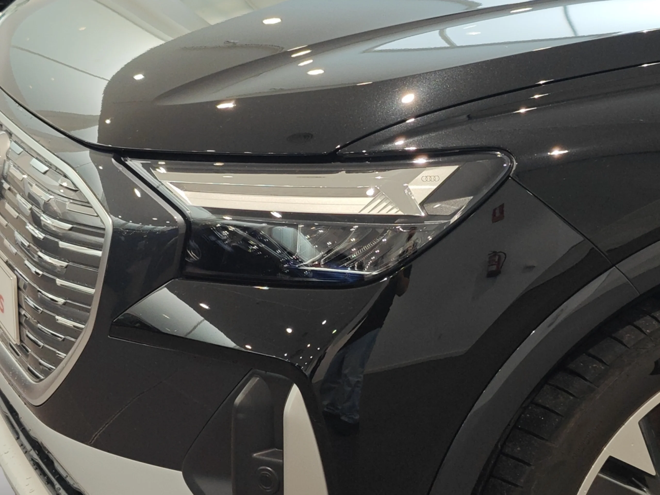 AUDI Q4 SPORTBACK GENUINE EDITION 45 E TRON 210KW 82KWH - Foto 40