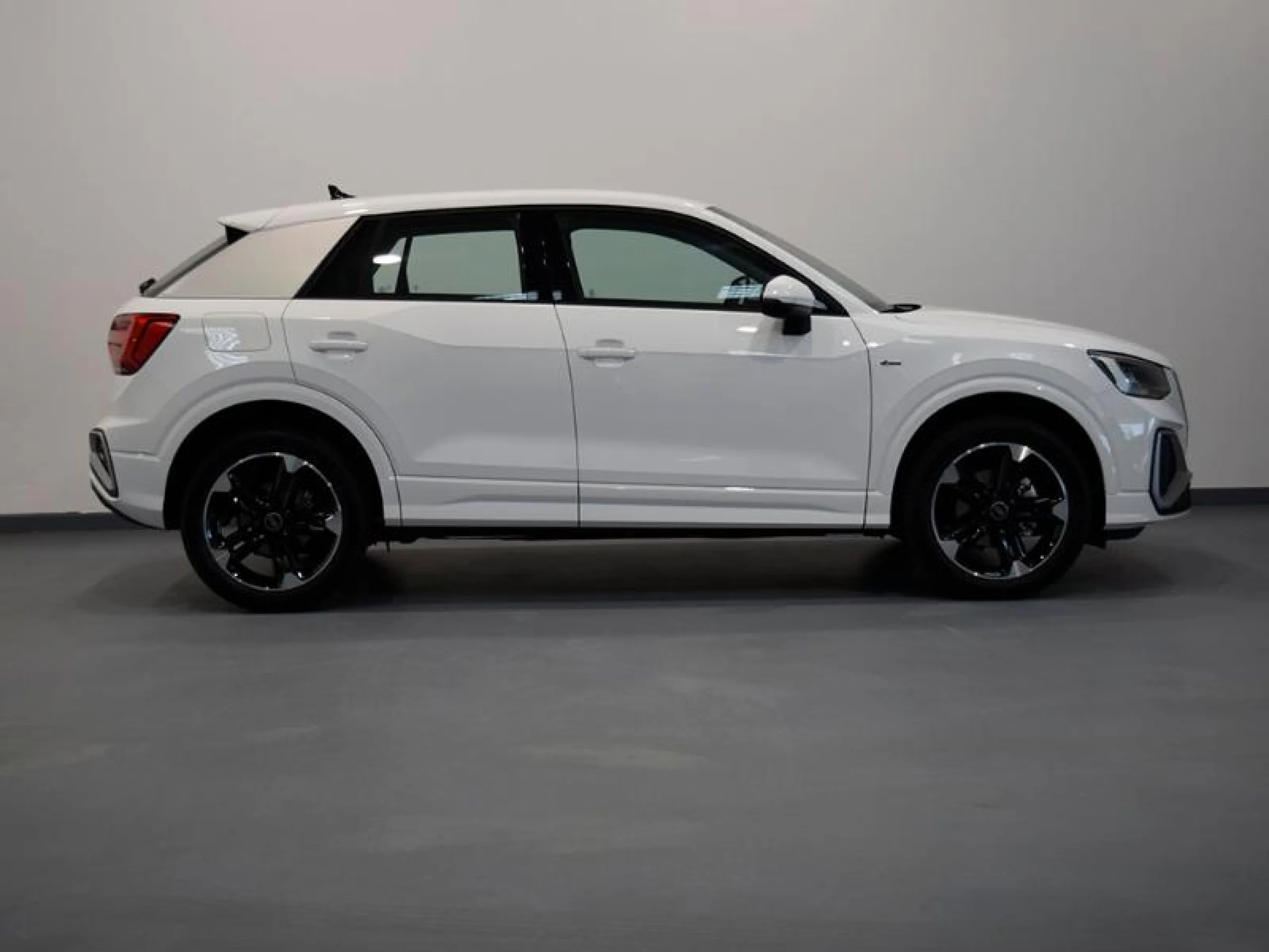 AUDI Q2 S LINE 30 TFSI 85KW (116CV) - Foto 3