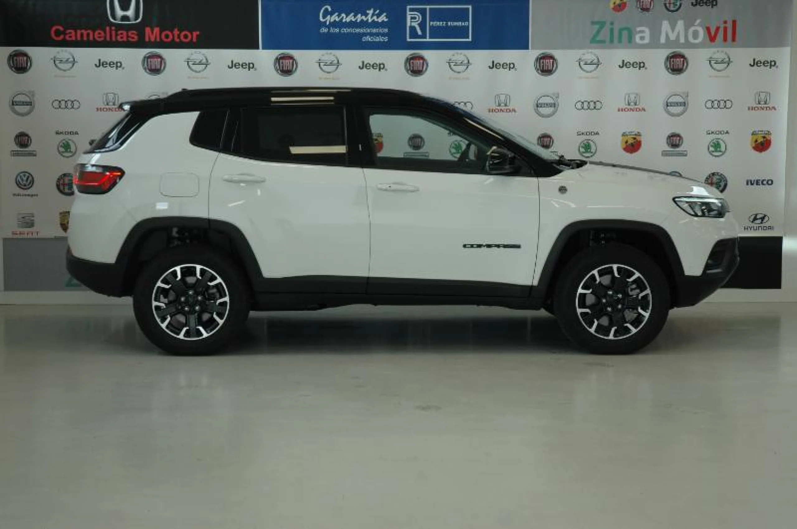 JEEP COMPASS 1.3 PHEV 177KW (240CV) TRAILHAWK AT AWD - Foto 3