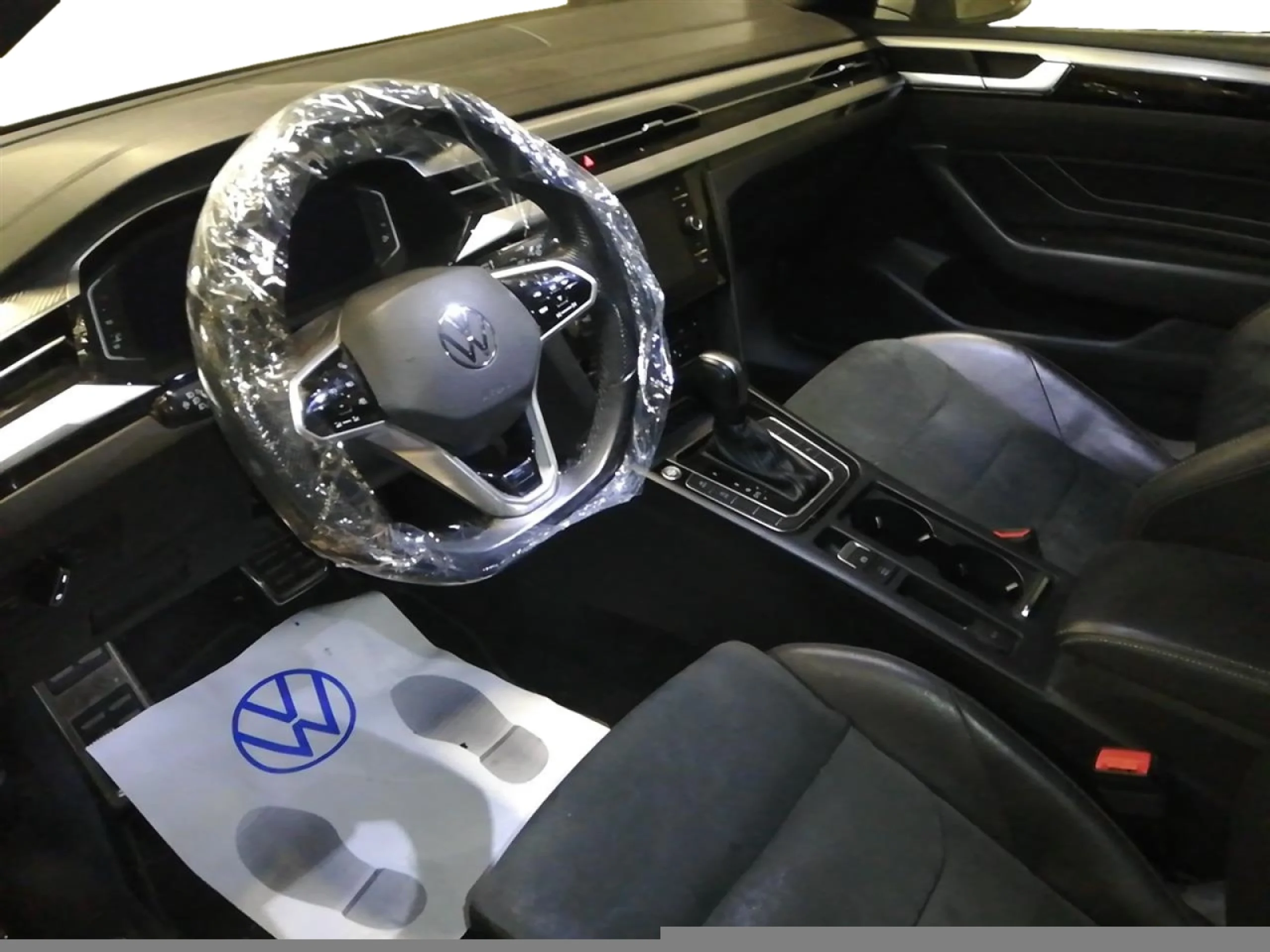 VOLKSWAGEN ARTEON R LINE 2.0 TDI 110KW (150CV) DSG - Foto 4