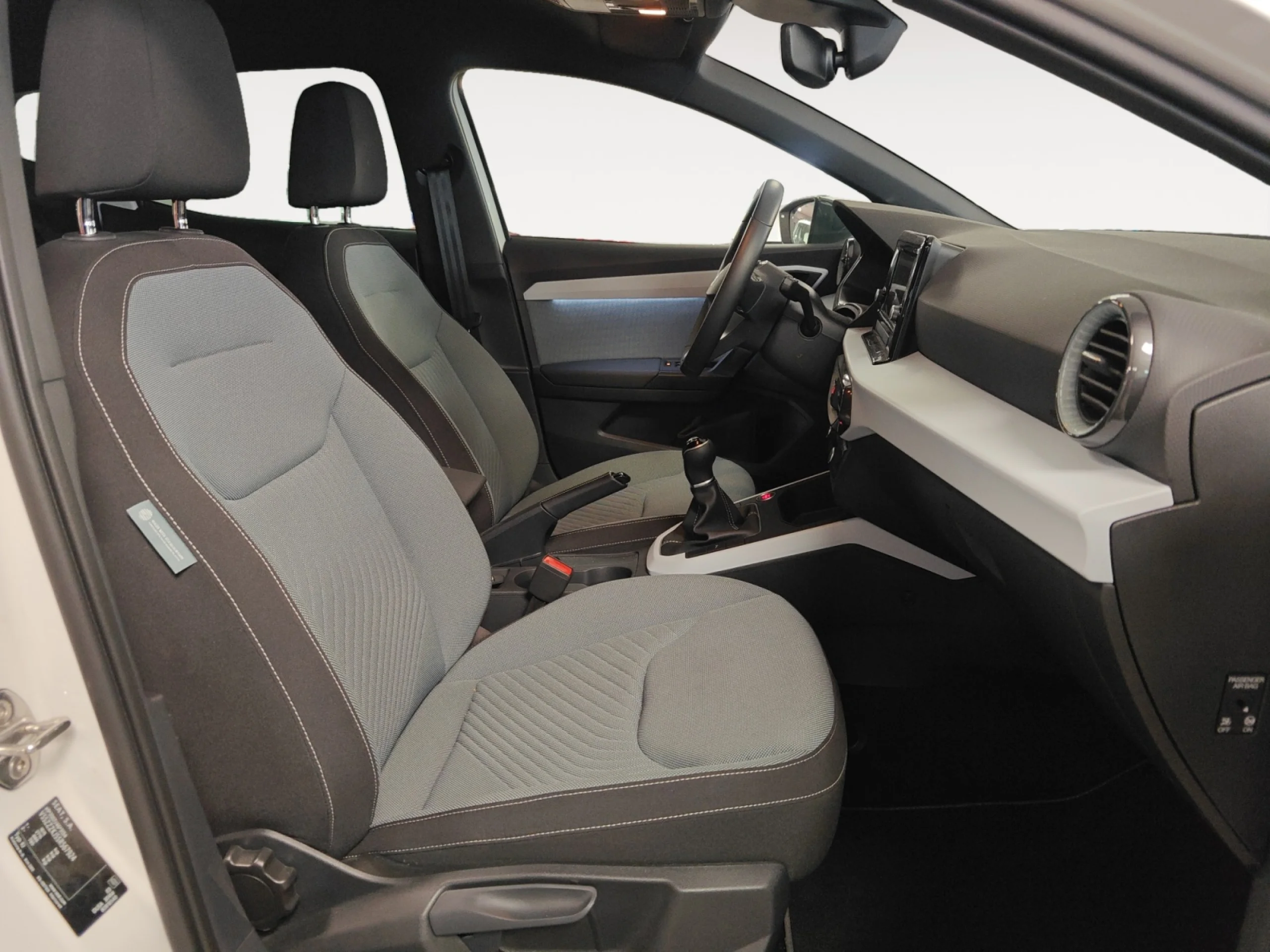 SEAT IBIZA 1.0 TSI 85KW (115CV) SPECIAL EDITION - Foto 5