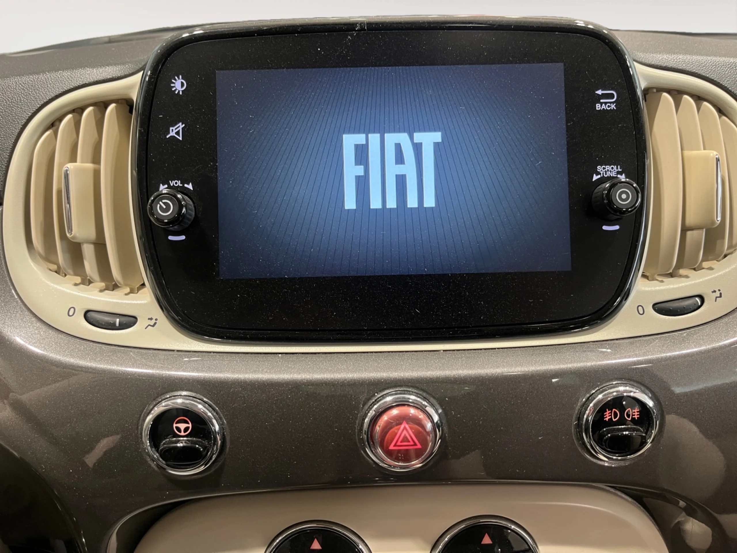 FIAT 500 DOLCEVITA 1.0 HYBRID 51KW (70 CV) - Foto 11