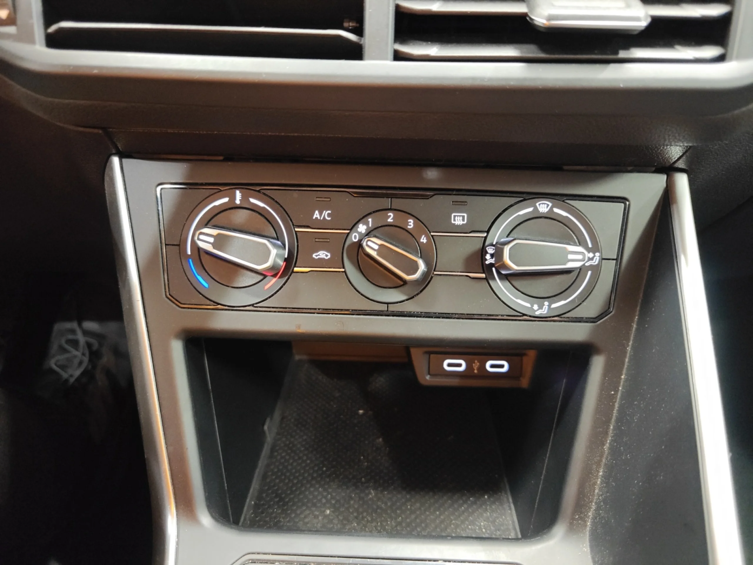 VOLKSWAGEN POLO LIFE 1.0 TSI 70KW (95CV) - Foto 19