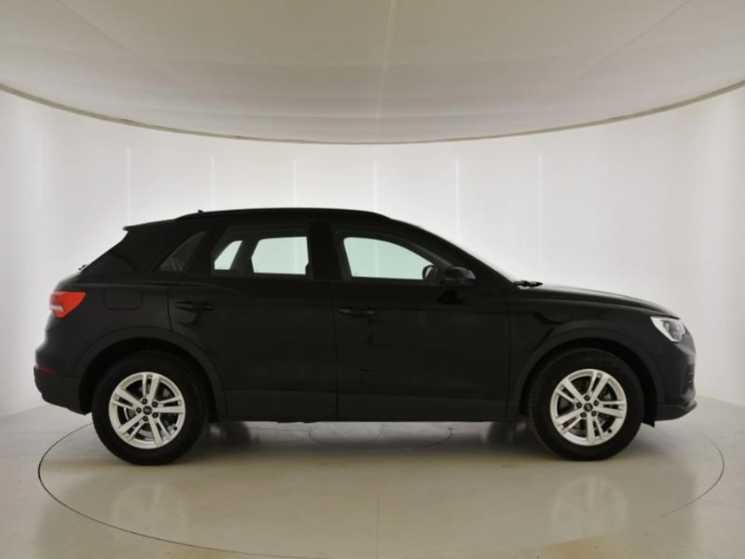AUDI Q3 35 TDI 110KW (150CV) - Foto 3