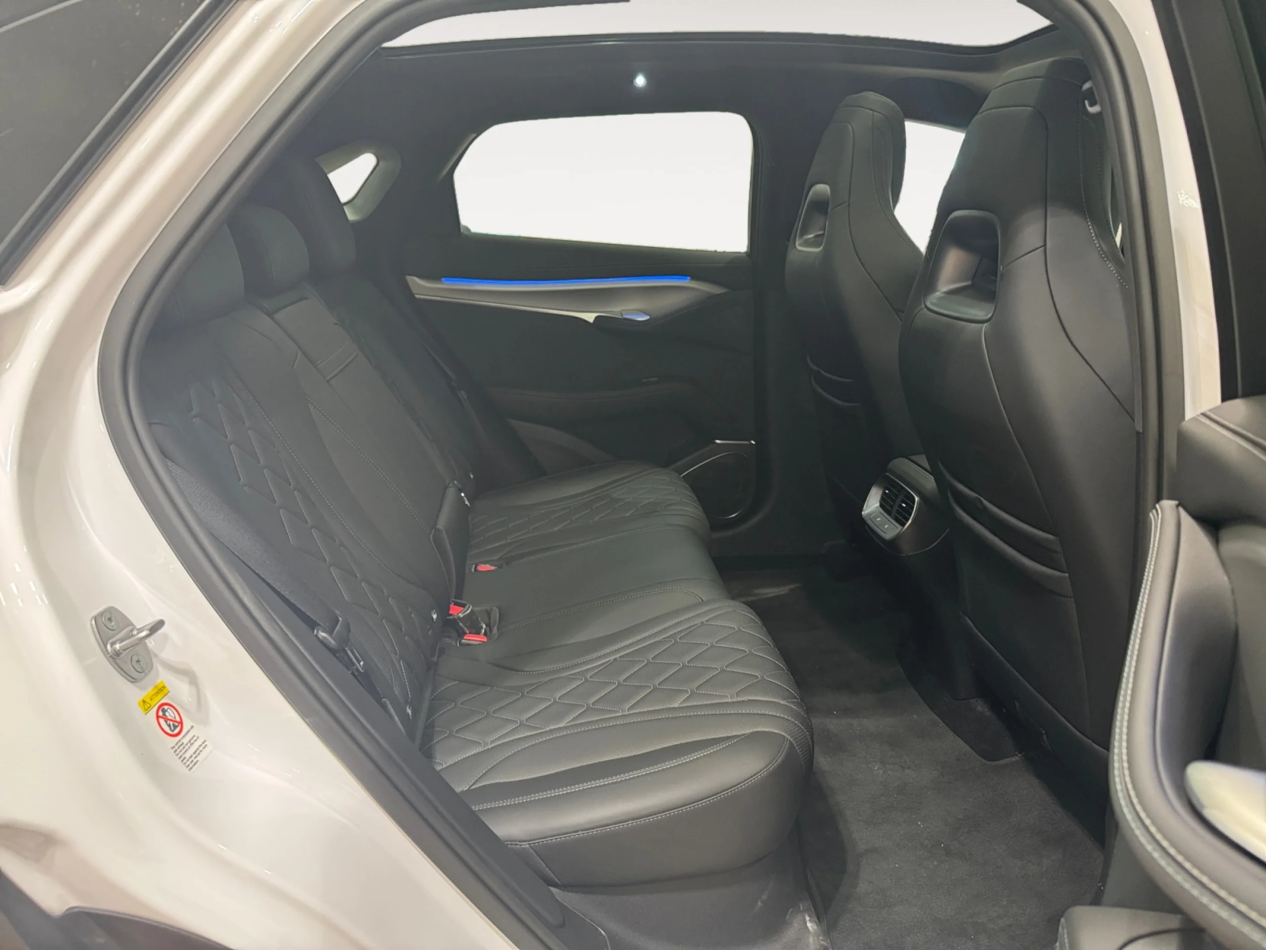 BYD SEALION 7 83 KWH COMFORT - Foto 6