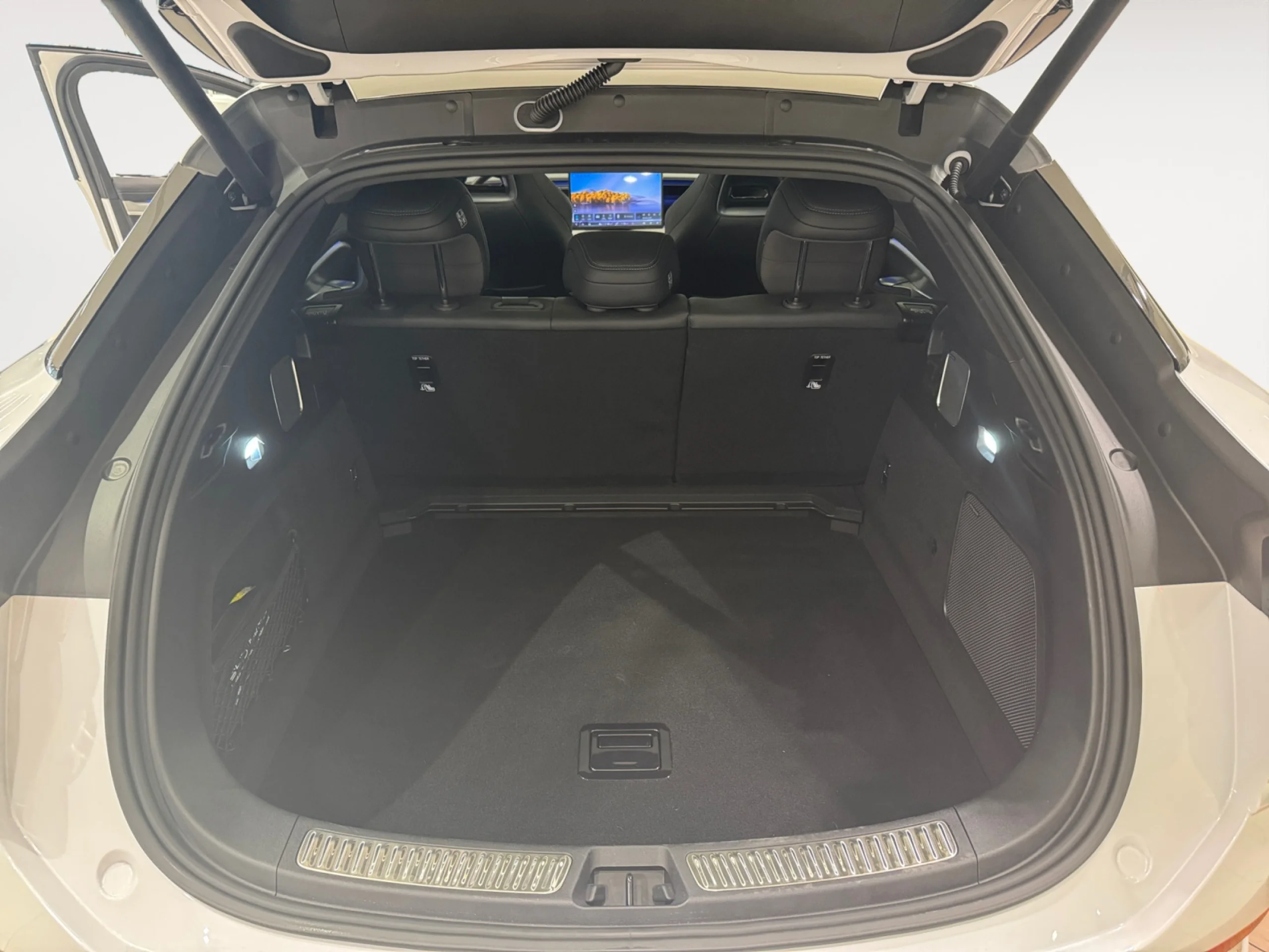 BYD SEALION 7 83 KWH COMFORT - Foto 8