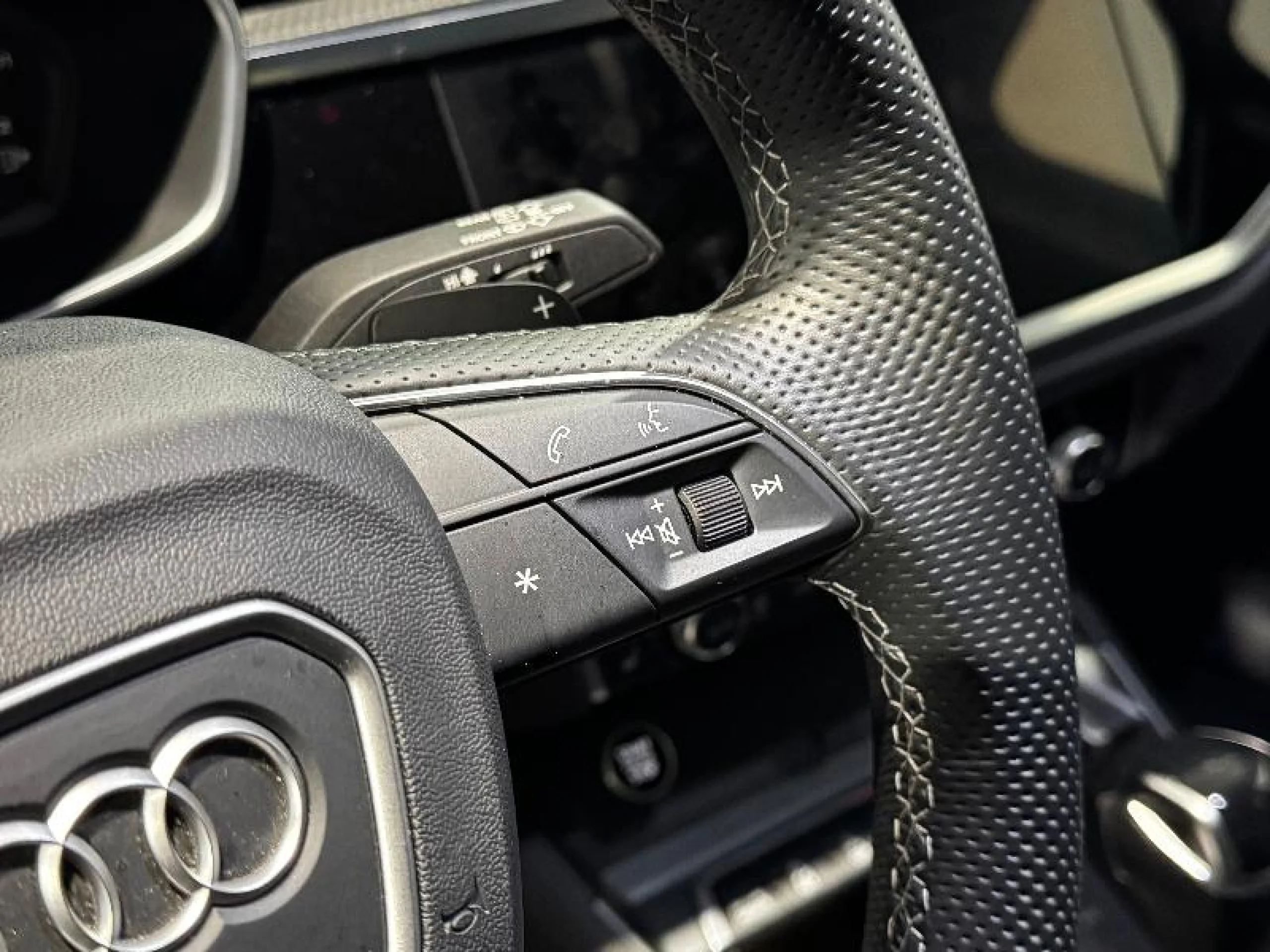 AUDI Q3 SPORTBACK 35 TFSI 110KW(150CV) S TRONIC BLACK LINE - Foto 10