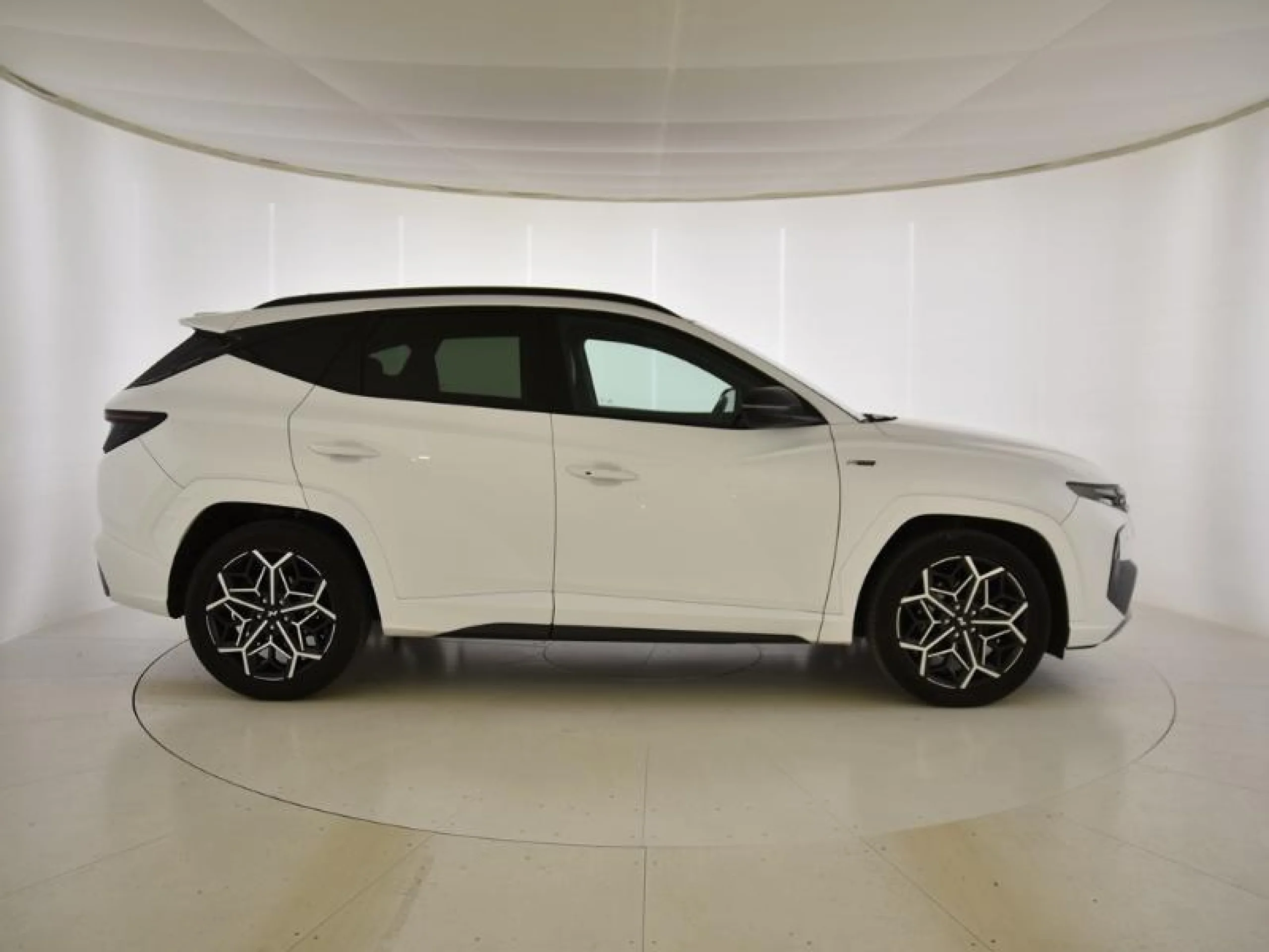 HYUNDAI TUCSON 1.6 TGDI 110KW (150CV) 48V TECNO DCT 2C - Foto 3