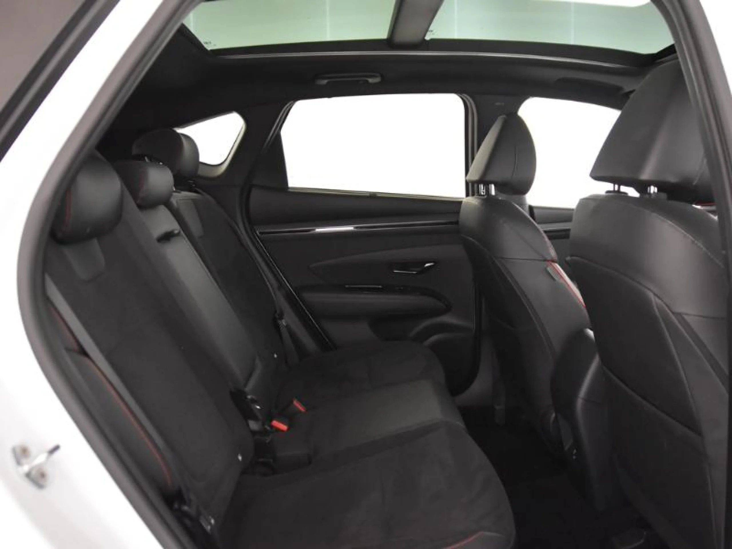 HYUNDAI TUCSON 1.6 TGDI 110KW (150CV) 48V TECNO DCT 2C - Foto 6