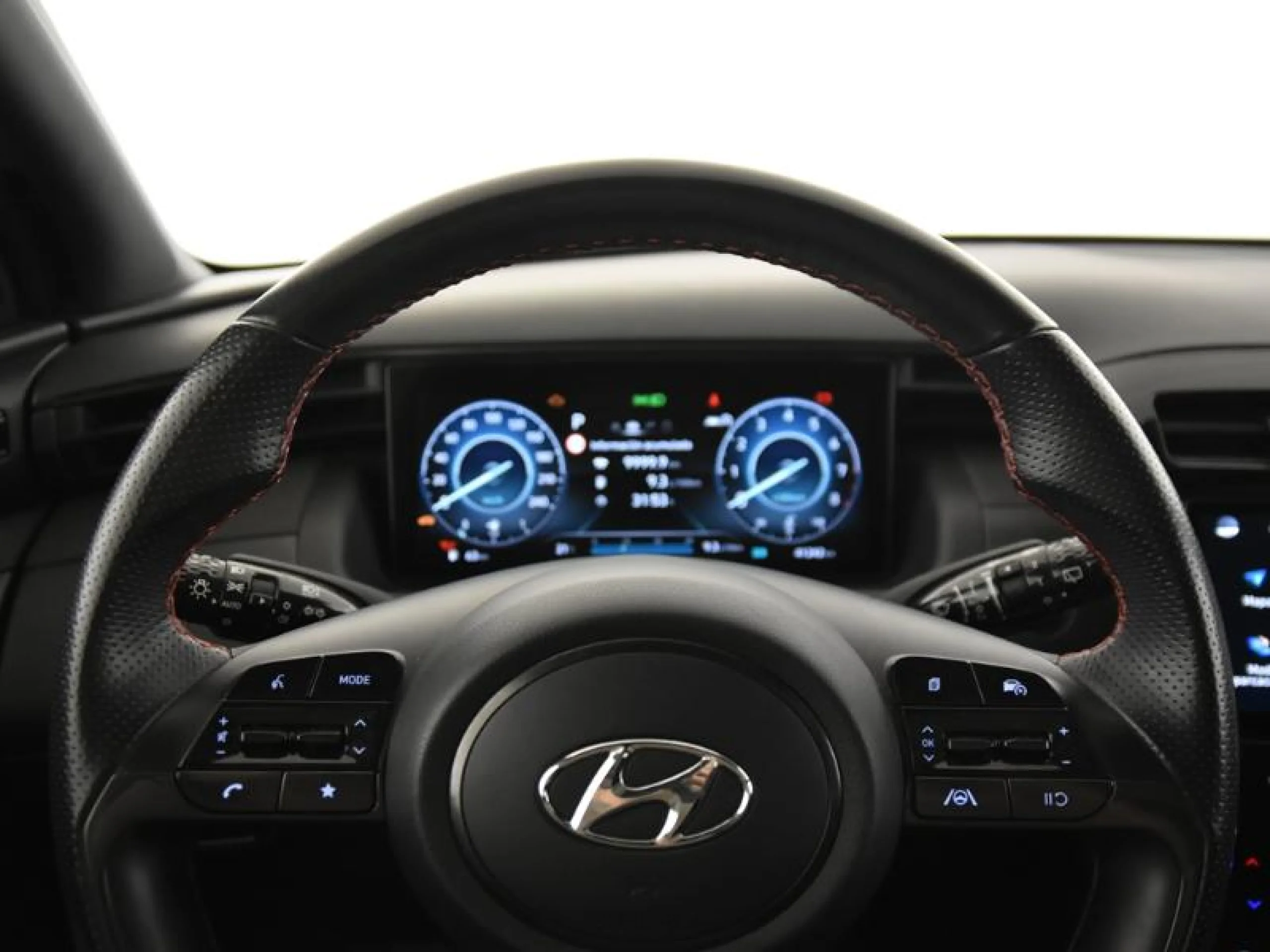 HYUNDAI TUCSON 1.6 TGDI 110KW (150CV) 48V TECNO DCT 2C - Foto 16