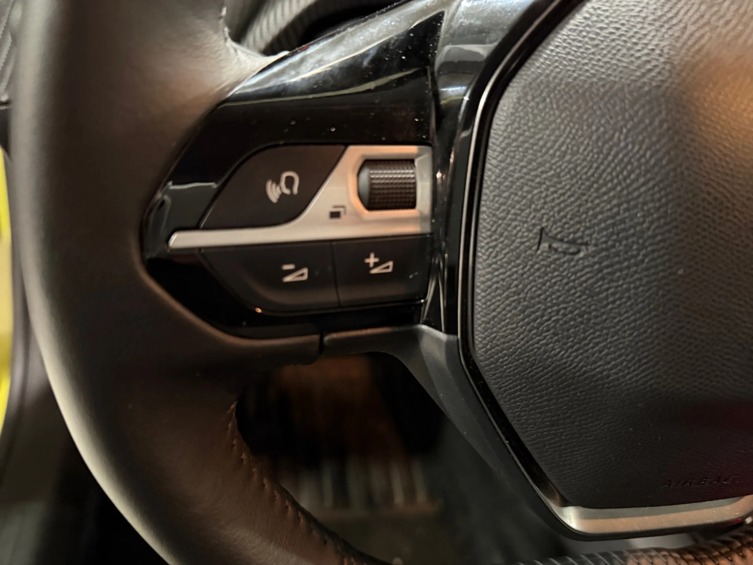 PEUGEOT 208 ALLURE GASOLINA 100 S&S 6 VEL. MAN - Foto 11