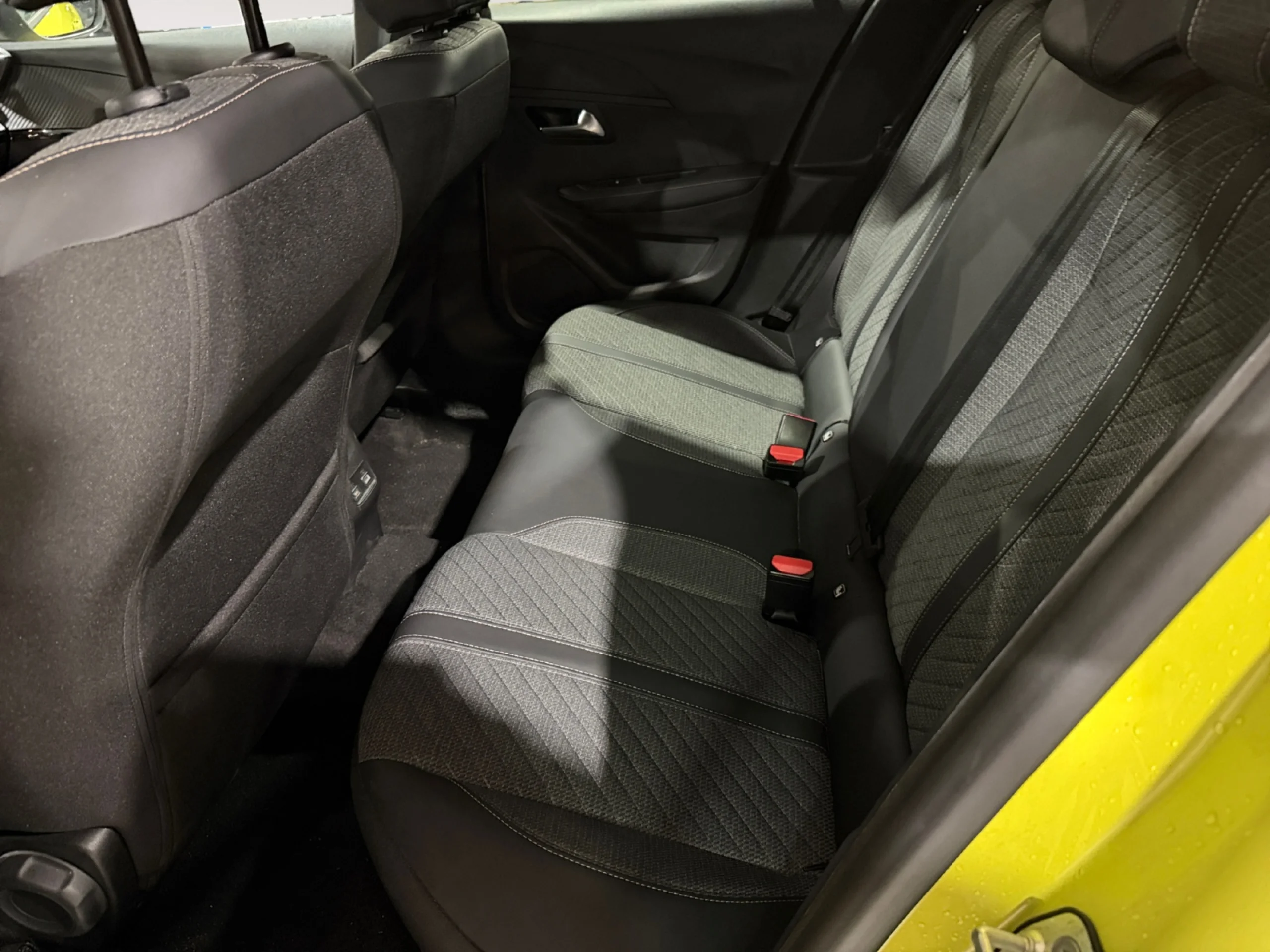 PEUGEOT 208 ALLURE GASOLINA 100 S&S 6 VEL. MAN - Foto 24