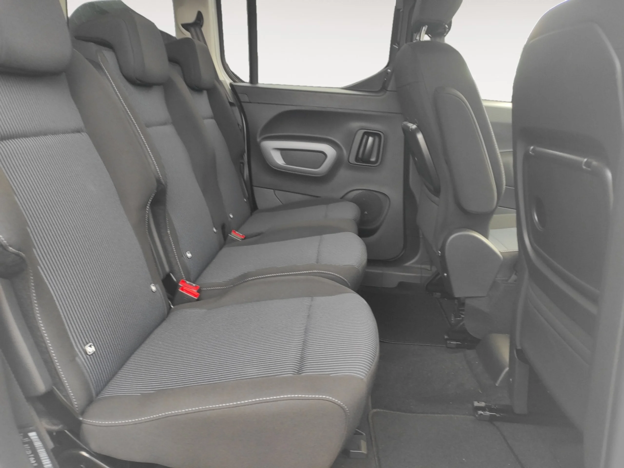 FIAT Doblò DOBLÒ PASAJEROS 1.5 75KW (100CV) DIÉSEL MT6 TALLA M - Foto 6