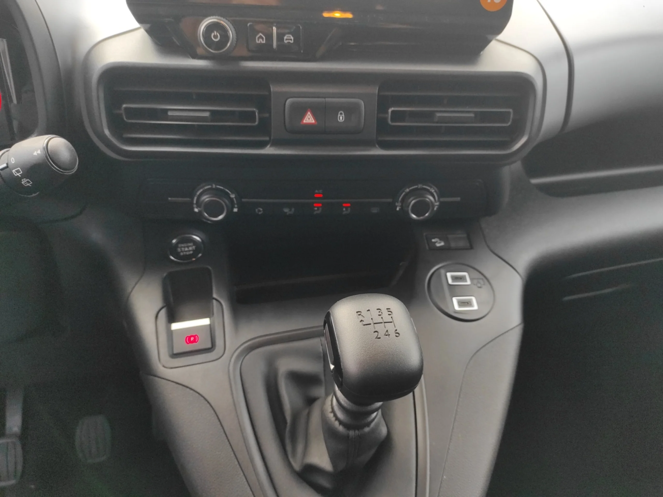 FIAT Doblò DOBLÒ PASAJEROS 1.5 75KW (100CV) DIÉSEL MT6 TALLA M - Foto 11