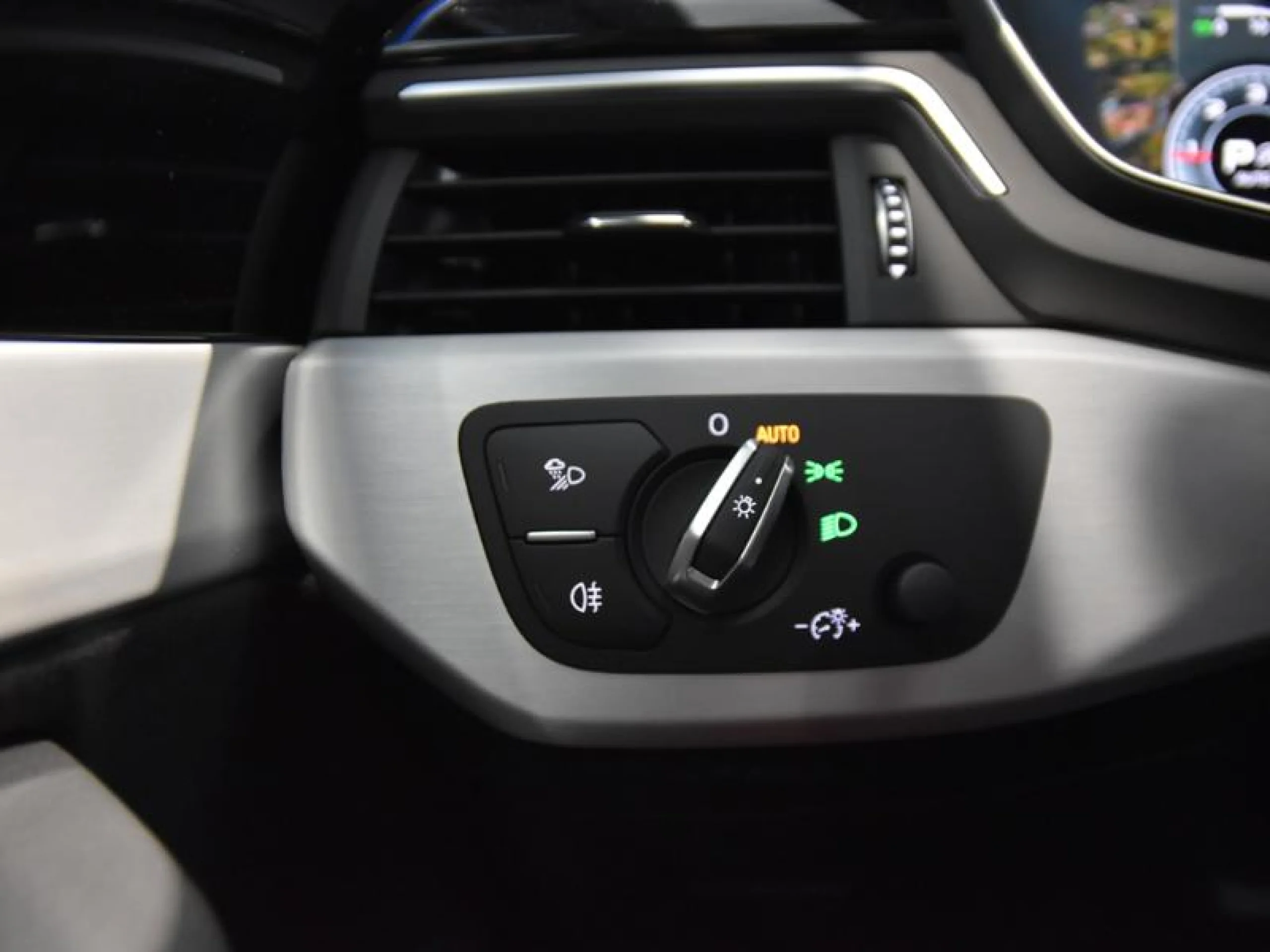 AUDI A4 AVANT S LINE 35 TDI 120KW S TRONIC - Foto 20