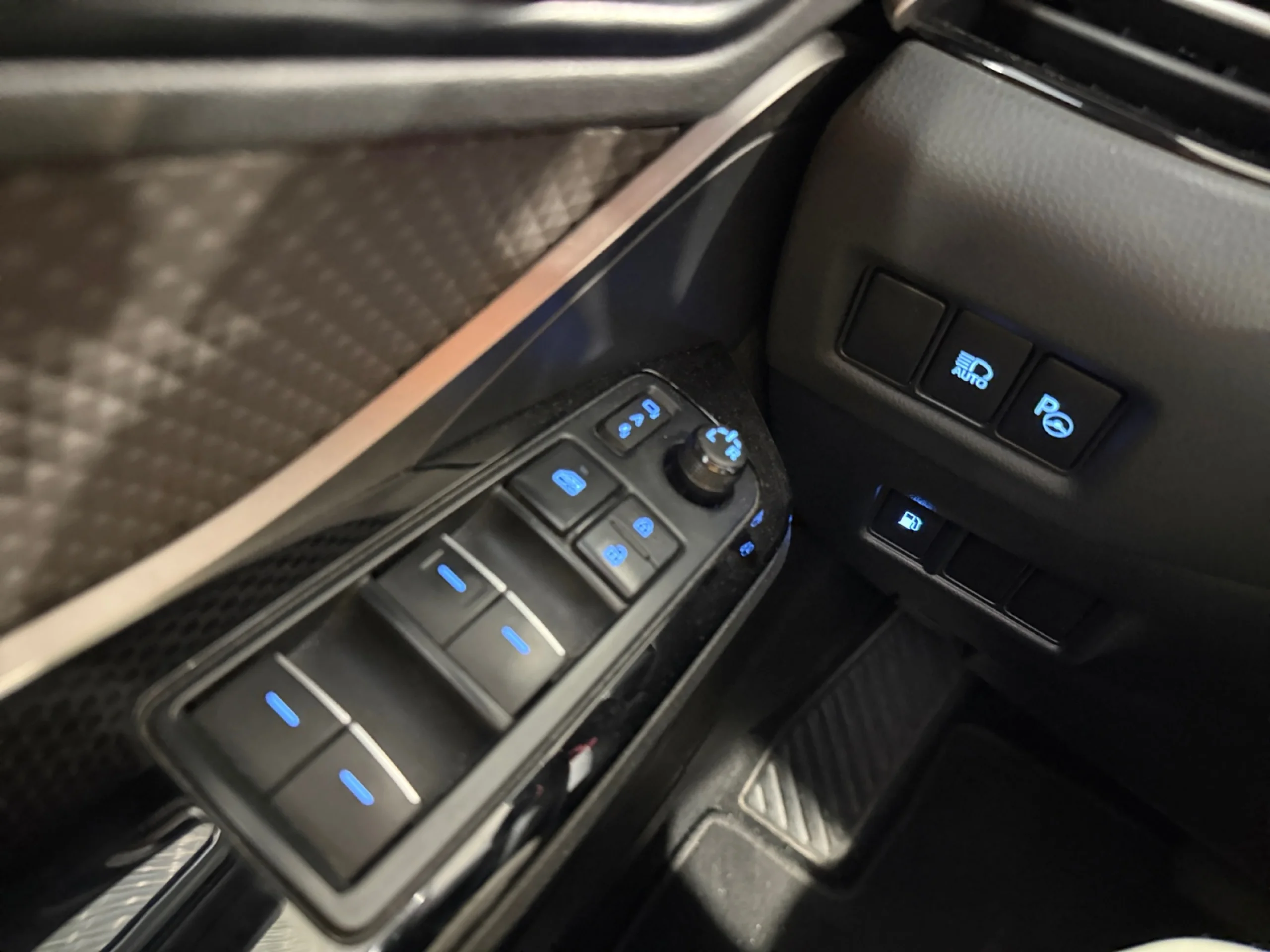 TOYOTA C HR 2.0 180H KAJI EDITION - Foto 13