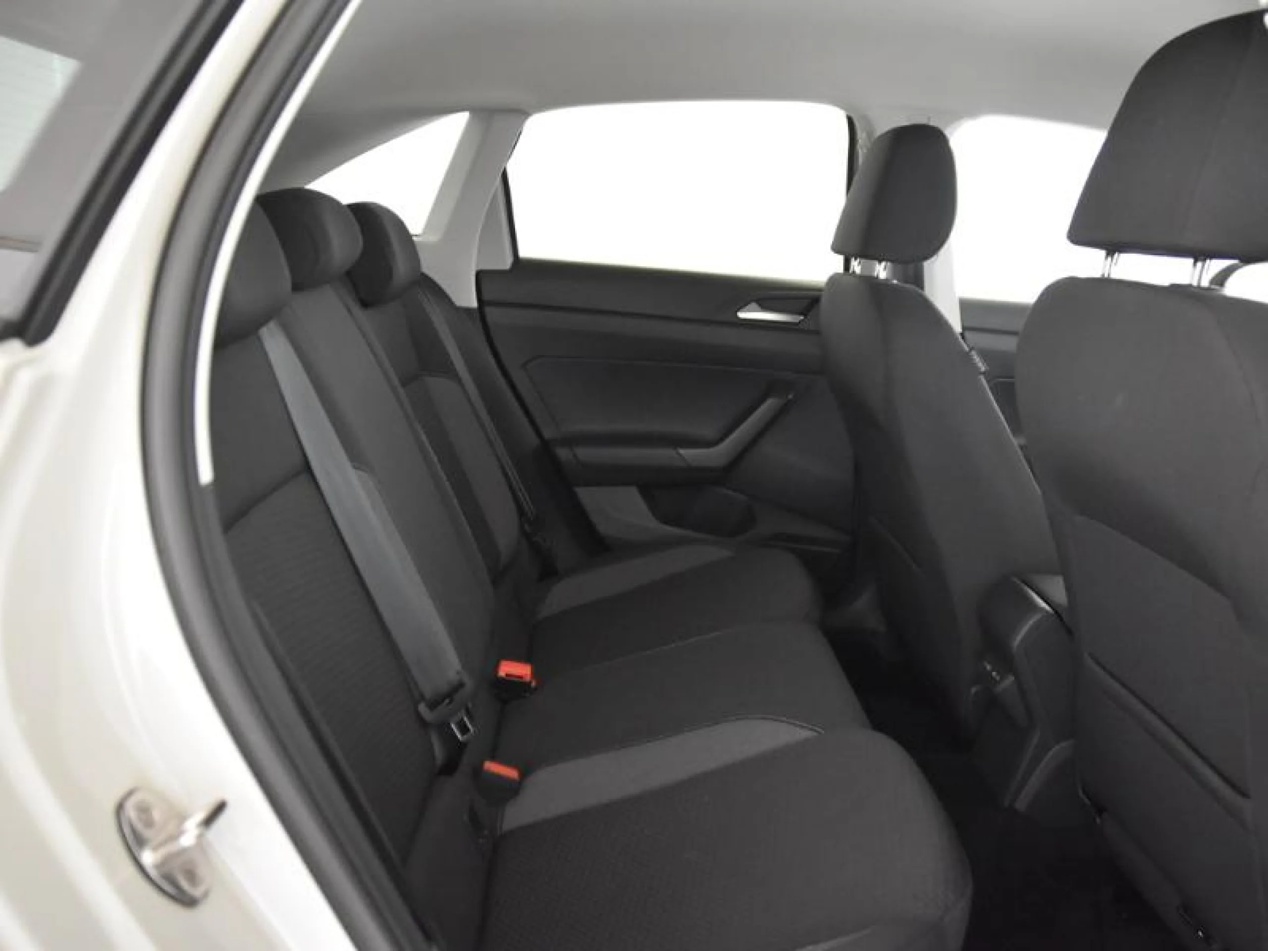 VOLKSWAGEN TAIGO LIFE 1.0 TSI 70KW (95CV) - Foto 6