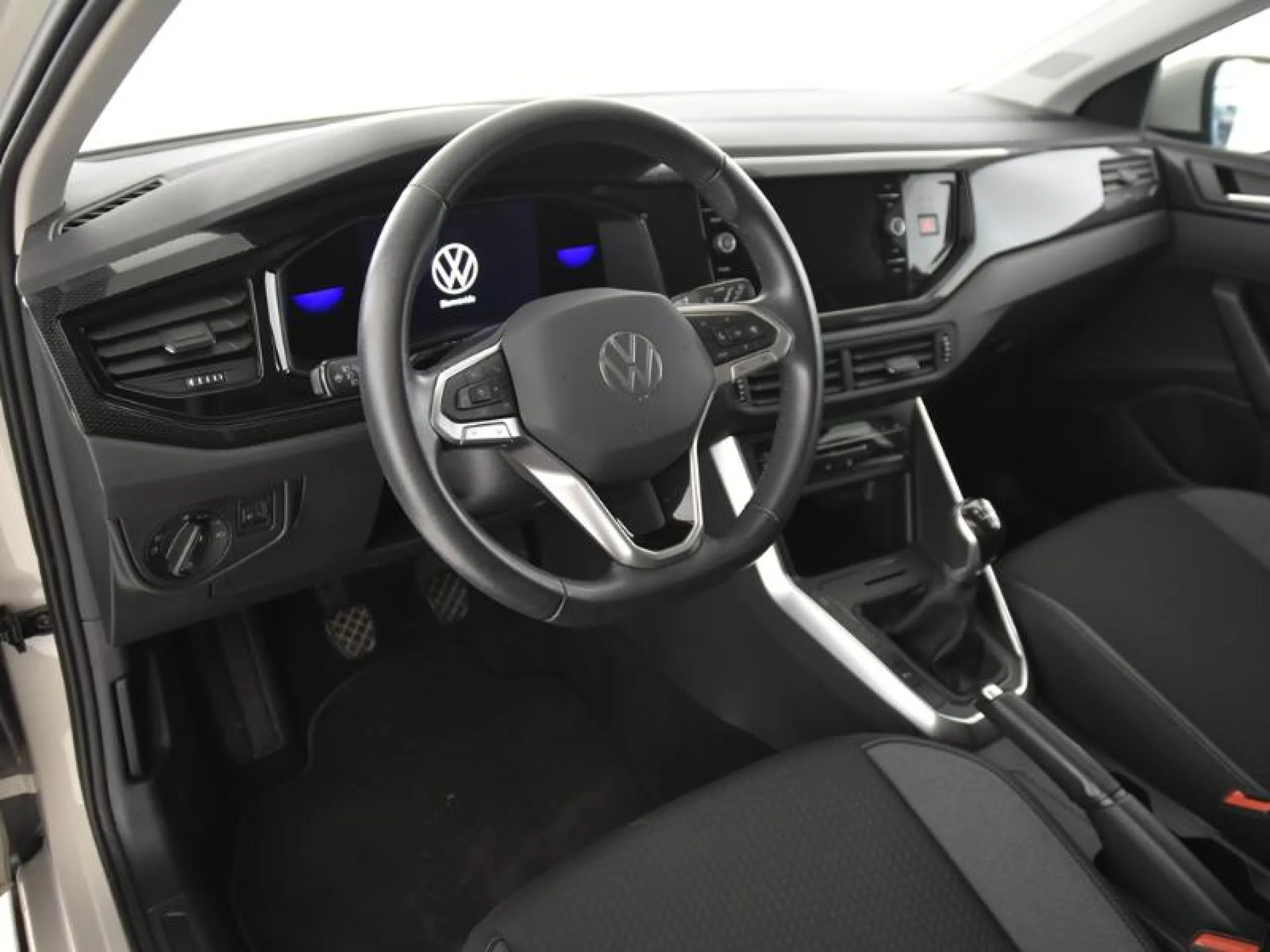 VOLKSWAGEN TAIGO LIFE 1.0 TSI 70KW (95CV) - Foto 9