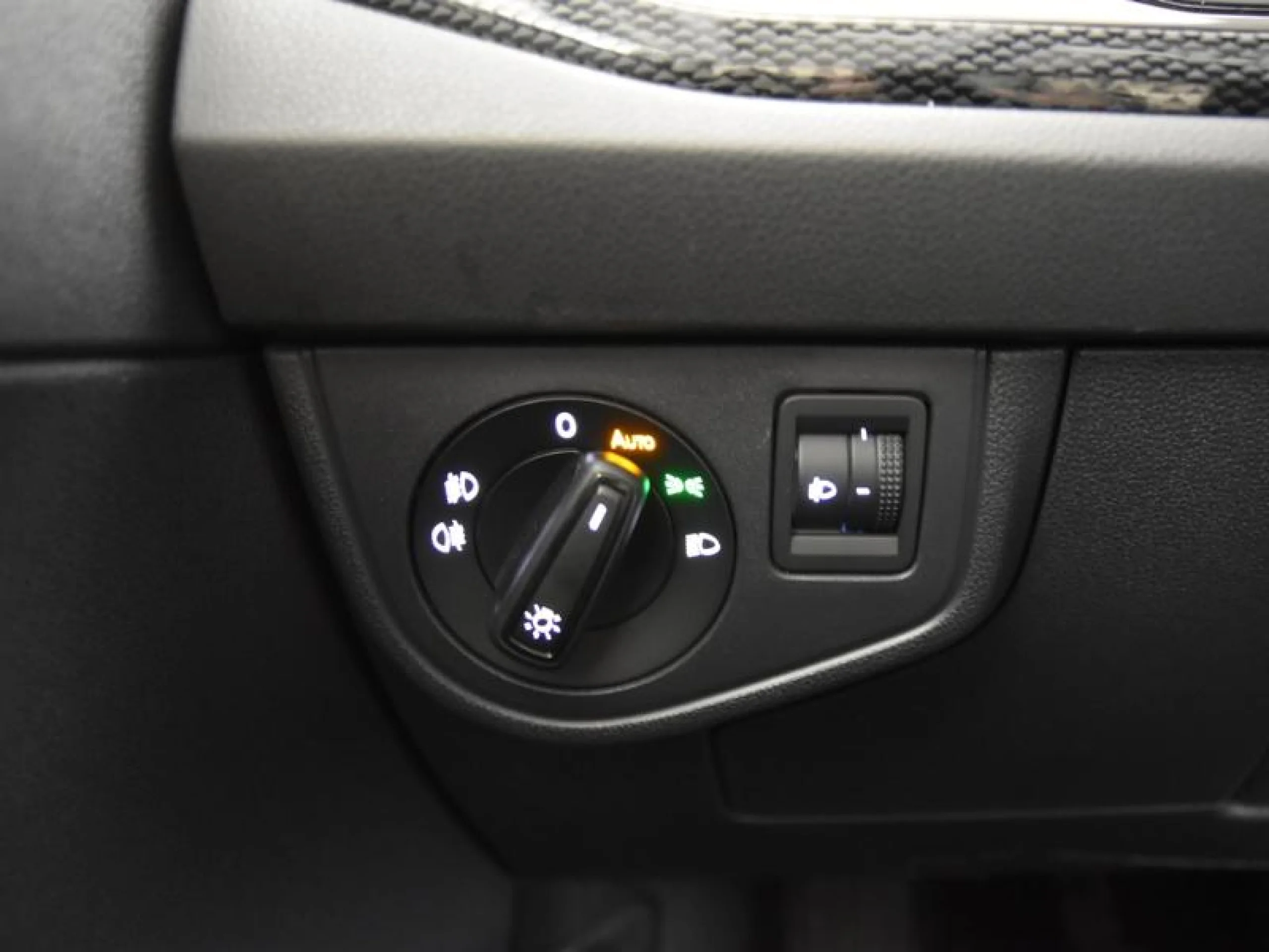 VOLKSWAGEN TAIGO LIFE 1.0 TSI 70KW (95CV) - Foto 17