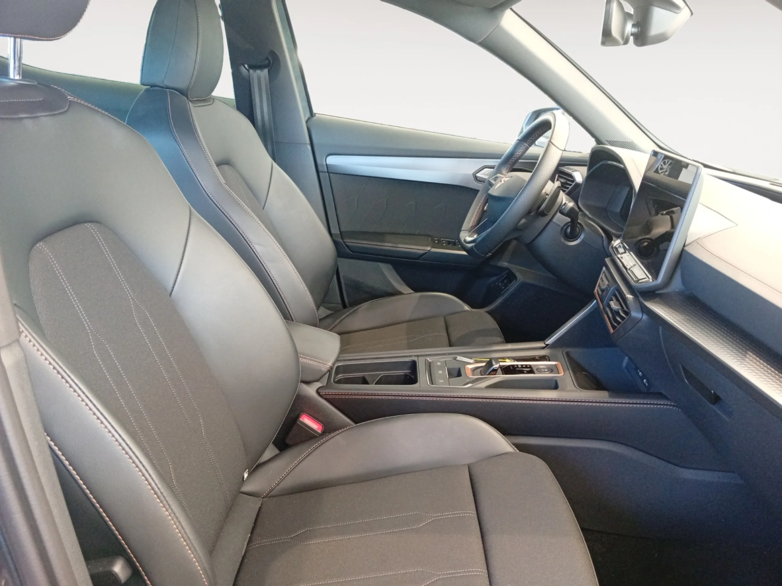 CUPRA FORMENTOR 1.5 TSI E HYBRID 150KW (204 CV) DSG - Foto 5