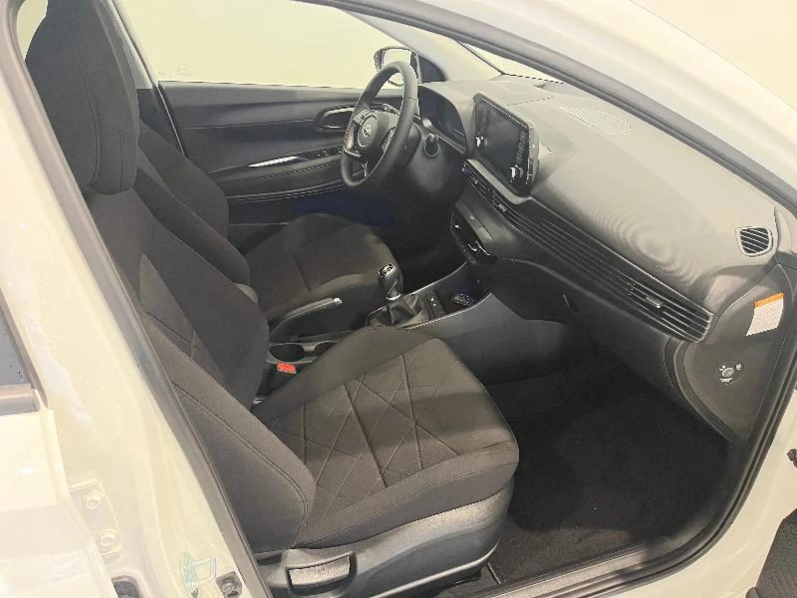 HYUNDAI BAYON 1.0 TGDI 74KW (100CV) 48V TECNO - Foto 6