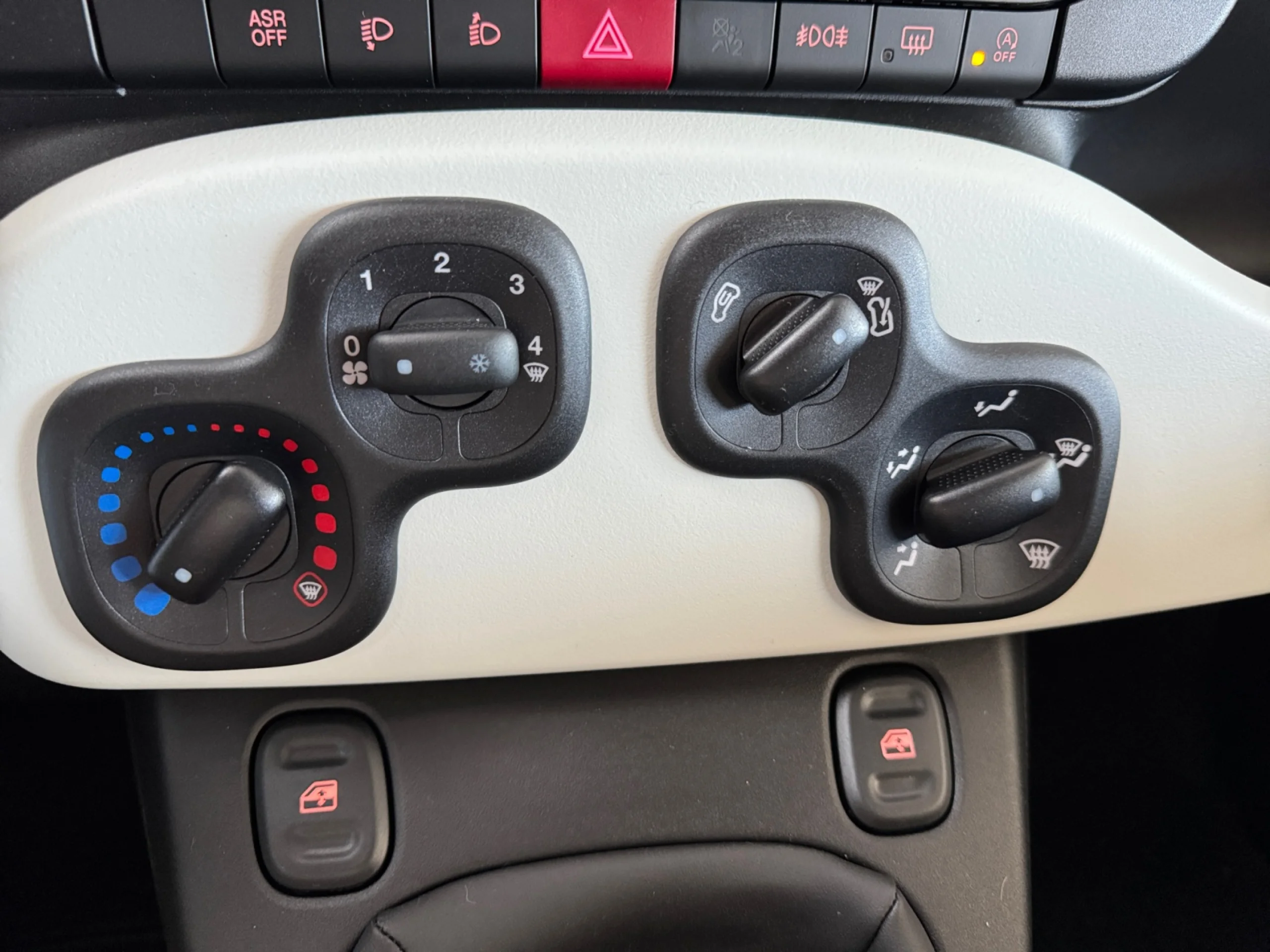 FIAT PANDA PANDINA 1.0 HYBRID 51KW (70CV) - Foto 18