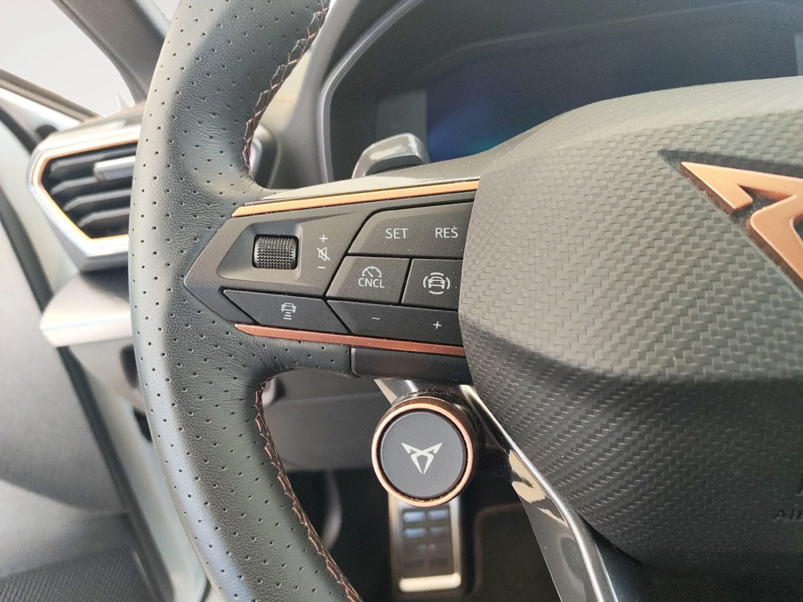 CUPRA LEON 1.5 ETSI 110KW (150CV) DSG - Foto 10