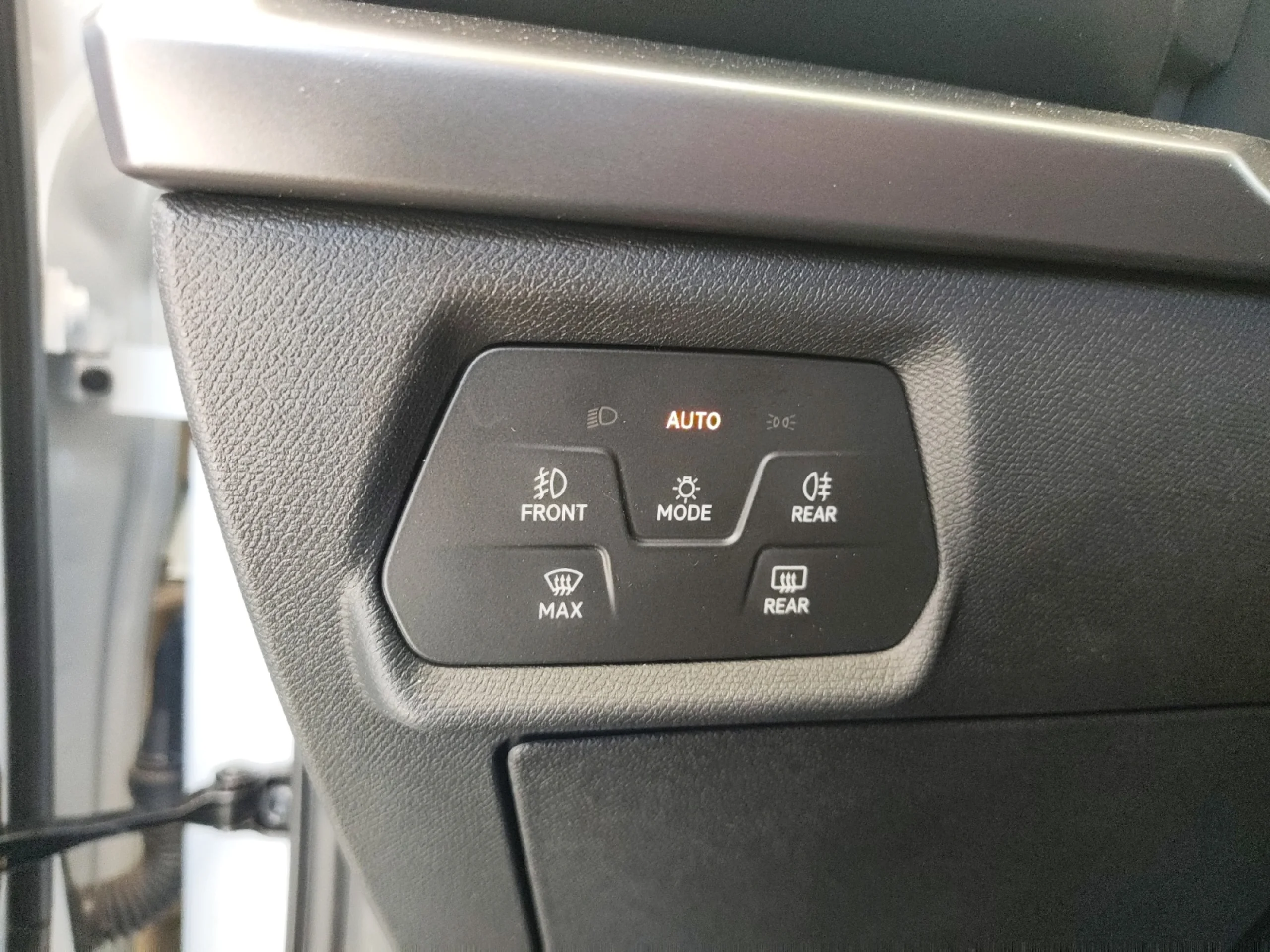 CUPRA LEON 1.5 ETSI 110KW (150CV) DSG - Foto 12