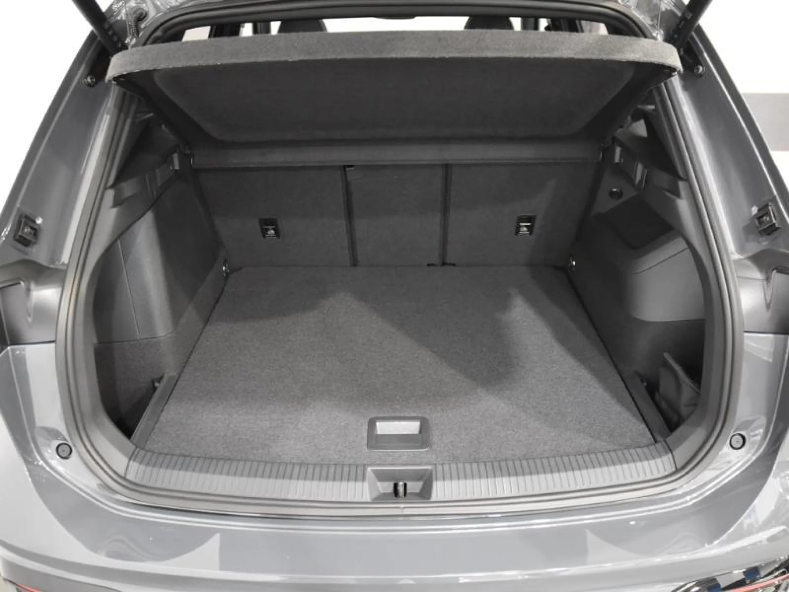 VOLKSWAGEN TIGUAN ··MÁS·· 1.5 TSI EHYBRID 150KW (204CV) DSG - Foto 7