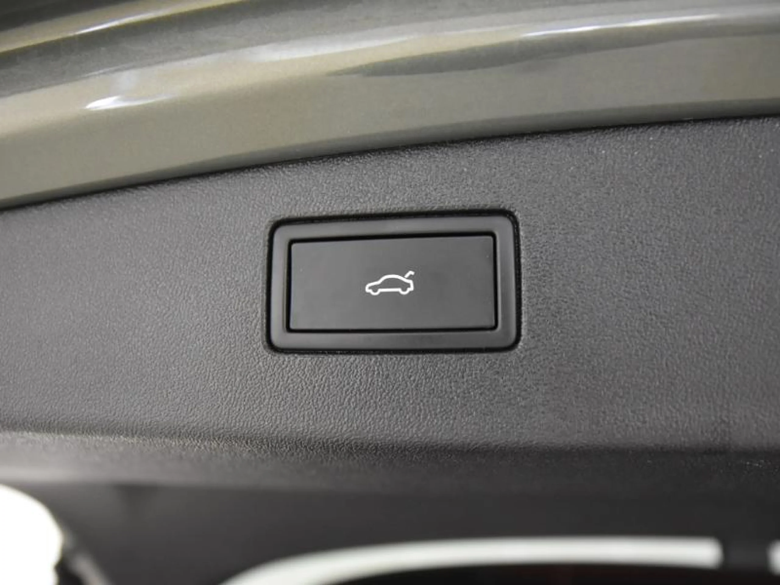 VOLKSWAGEN TIGUAN ··MÁS·· 1.5 TSI EHYBRID 150KW (204CV) DSG - Foto 9